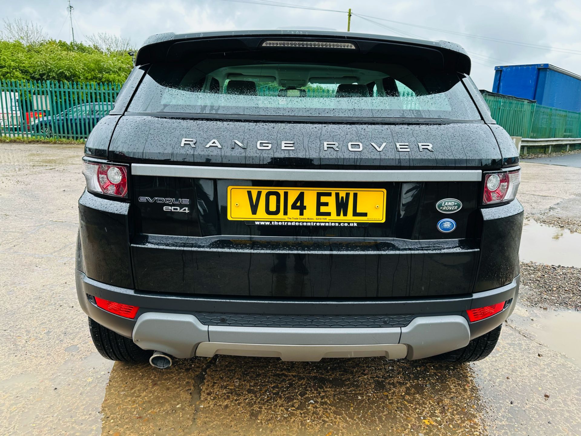 (RESERVE MET) LAND ROVER EVOQUE PURE 2.2 ED4 *TECH PACK* AIR CON - FULL LEATHER INTERIOR - NO VAT - Image 11 of 43