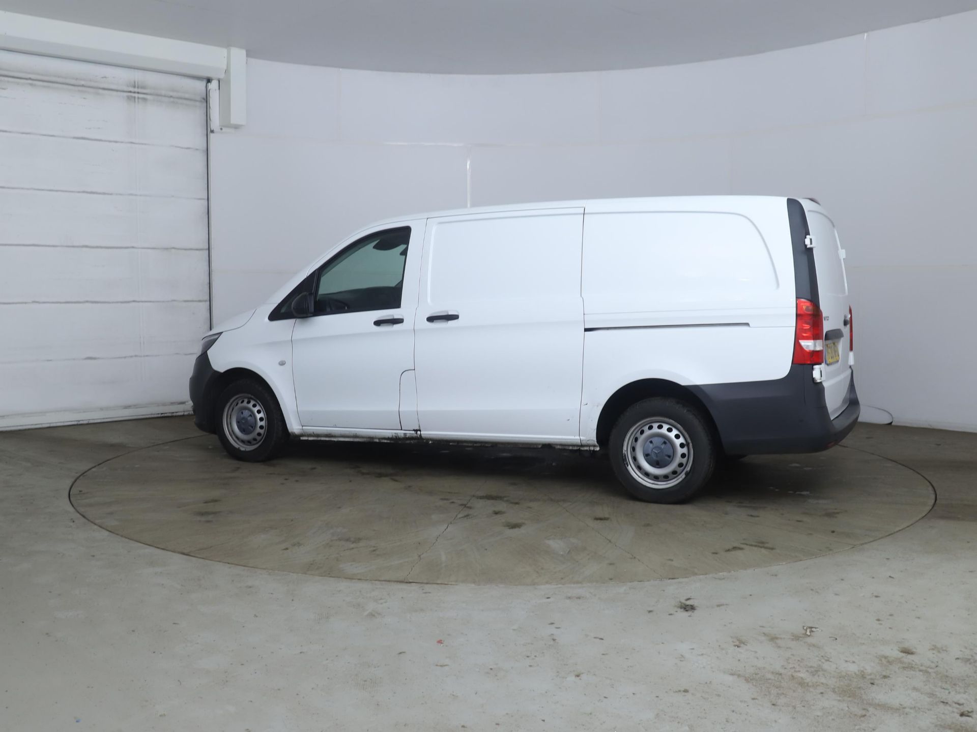 MERCEDES BENZ VITO CDI PURE - 2020 20 Reg - Only 74k Miles - 1 Owner From New - Parking Sensors - Image 2 of 12