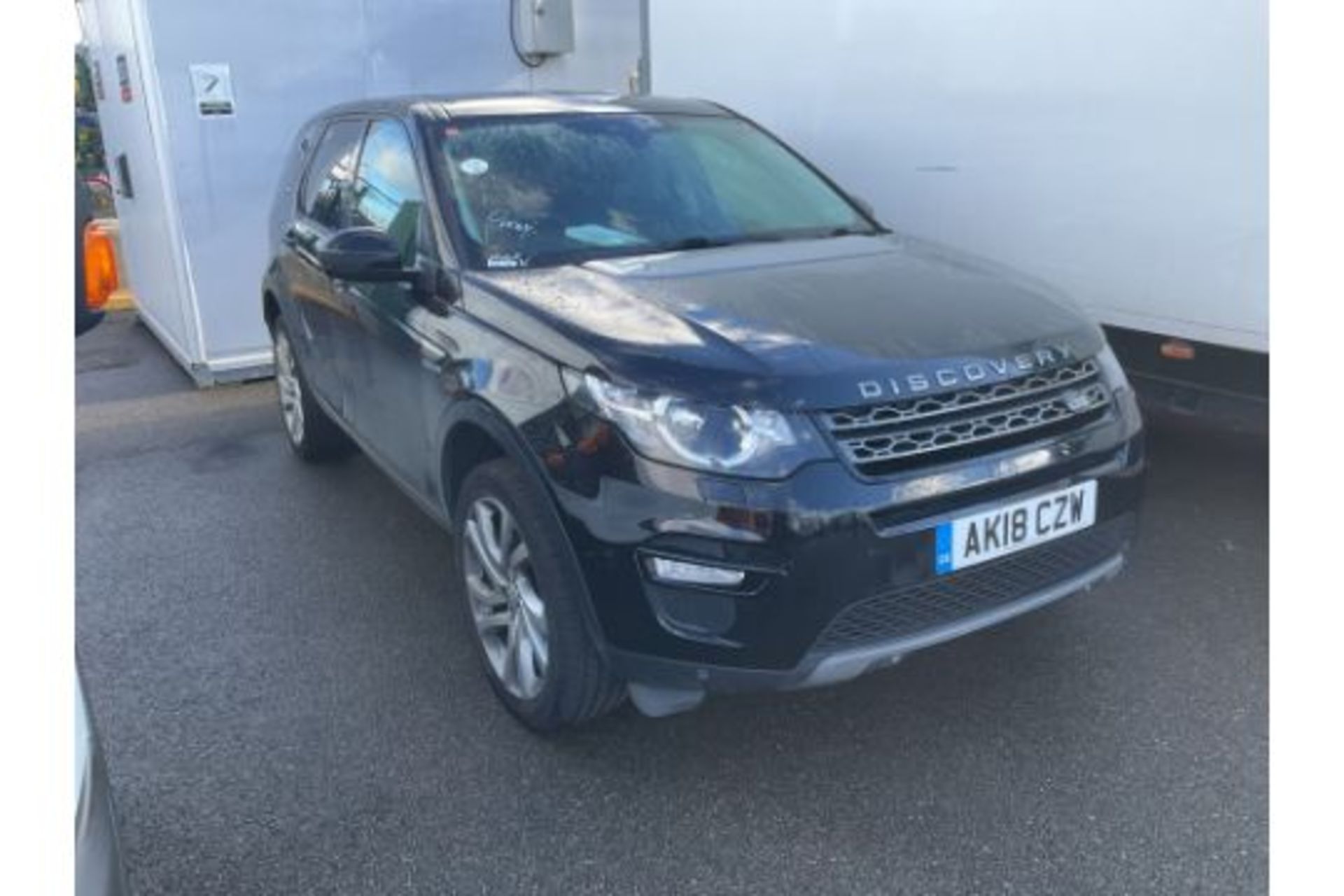 Land Rover Discover Sport *SE Tech Edition* Automatic - 7 Seater - 2018 Reg - 1 Owner From New!!! - Image 2 of 7