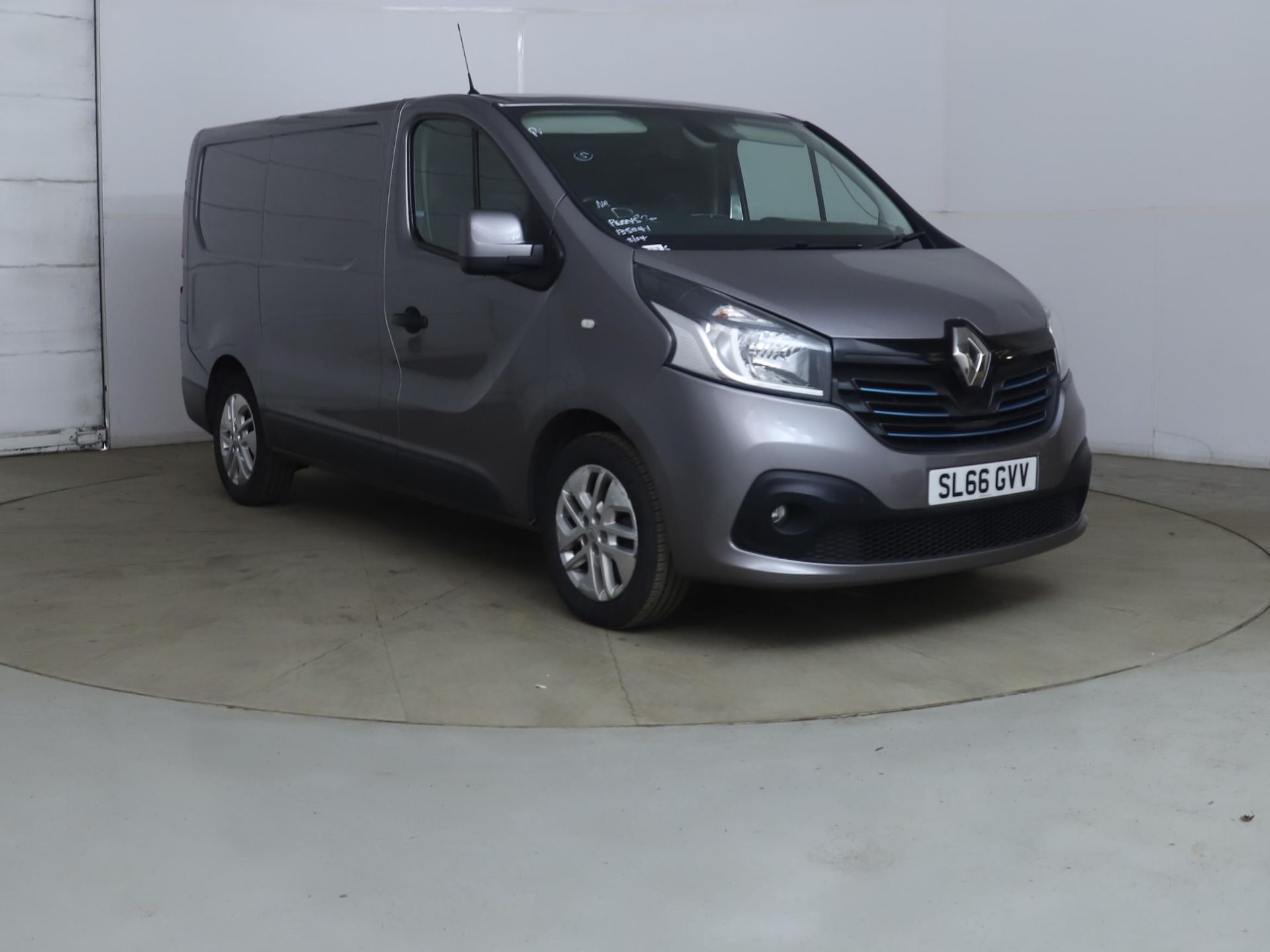 (RESERVE MET)Renault Trafic SL27 1.6DCI (120) SPORT NAV - 2017 Model - Euro 6 - Air Con - Sat Nav