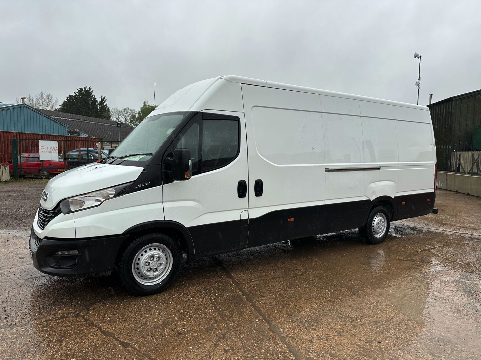 Iveco Daily 35-140 Long Wheel Base High Roof - 2021 Reg (New Shape) Only 85K Miles - Air Con - Look! - Image 5 of 27