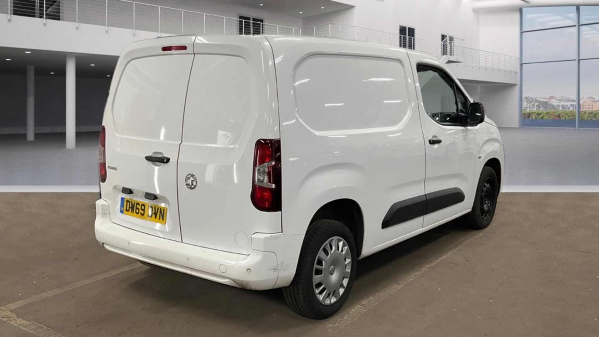 Vauxhall Combo 1.5 Cdti "Sportive" 2020 Reg - 1 Owner - Air Con , Mileage Is Only 79k Miles With FSH - Image 4 of 8