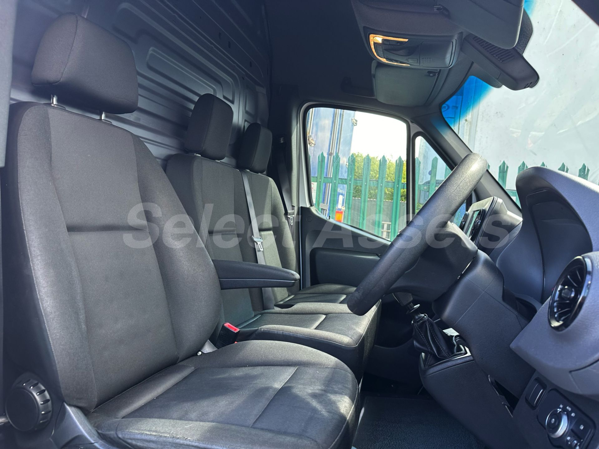 Mercedes-Benz Sprinter 315 Cdi (2021 - New Model) LWB Hi-Roof *Progressive Edition* (Euro 6) - Bild 25 aus 36