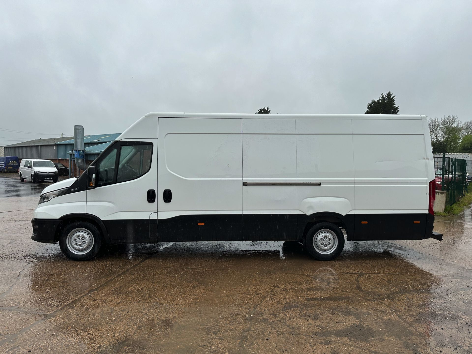 Iveco Daily 35-140 Long Wheel Base High Roof - 2021 Reg (New Shape) Only 85K Miles - Air Con - Look! - Image 6 of 27