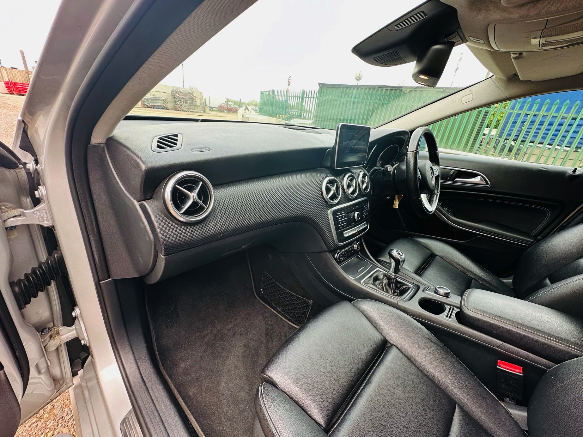 Mercedes A200d "Sport Premium" 2016 Model - Leather , Cruise Control , Long Mot , Air Con - NO VAT! - Image 18 of 34