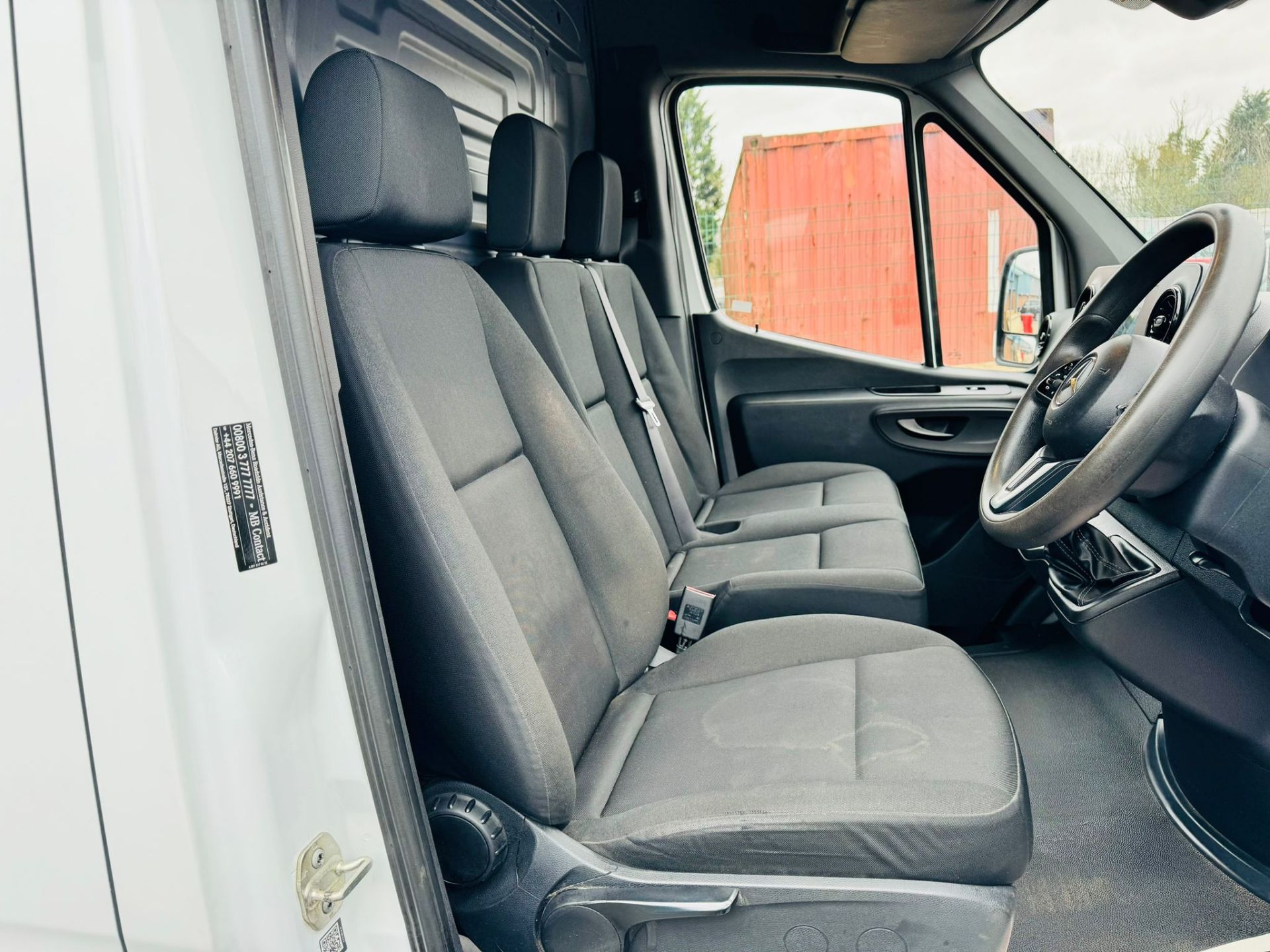 MERCEDES SPRINTER 314CDI MWB HI ROOF - 2019 19 Reg - 1 Owner From New - Euro 6 - NEW SHAPE!!. - Image 5 of 8