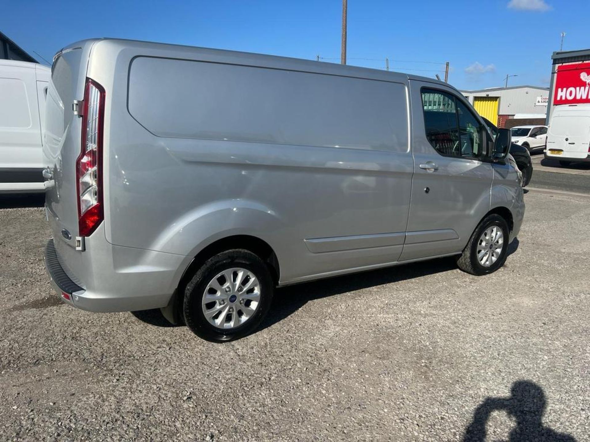 (RESERVE MET)Ford Transit Custom " LIMITED " 300 130BHP - 2.0TDCI (2020 Reg) - Air Con - Heated Seat - Image 2 of 8