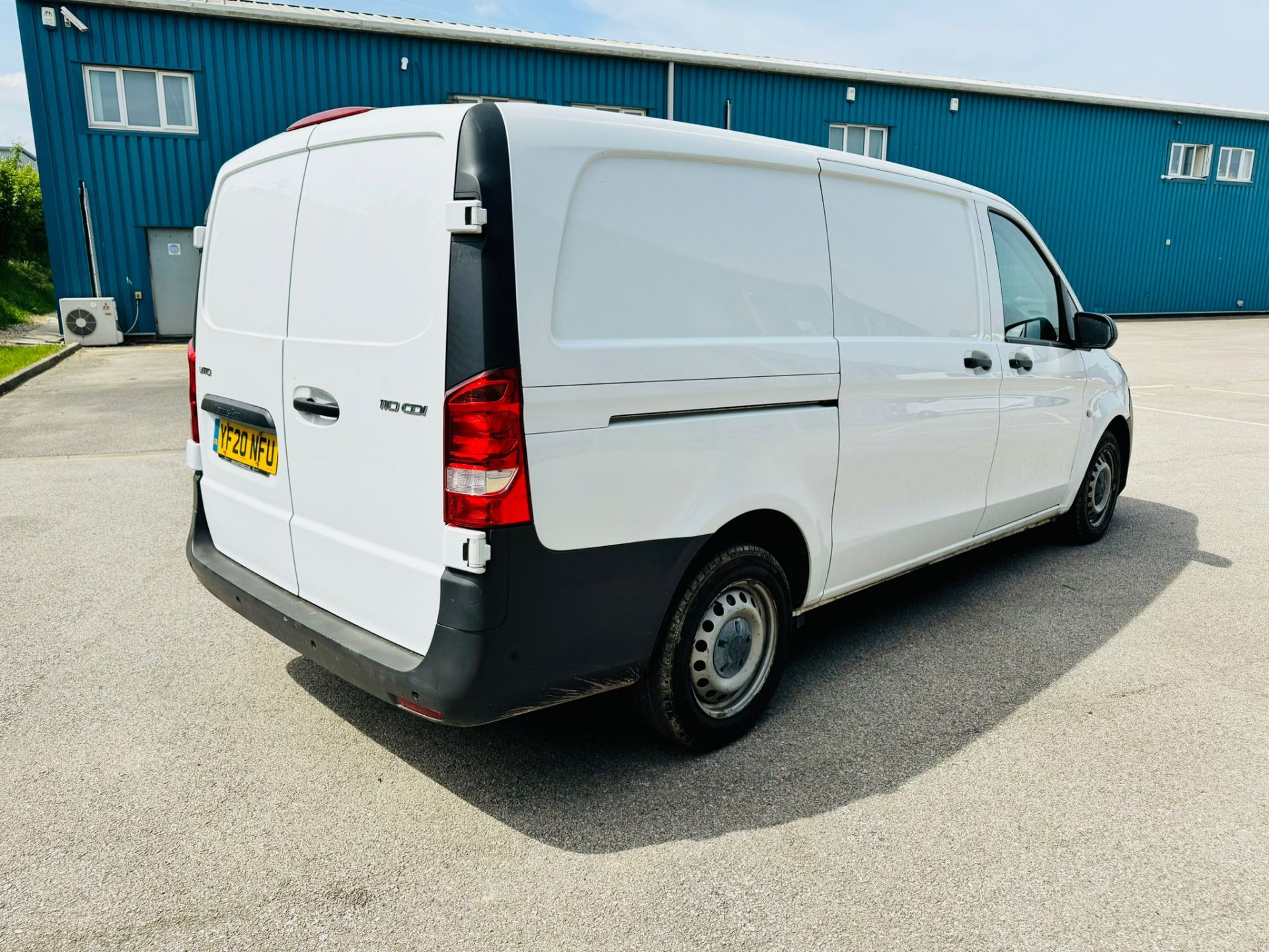MERCEDES BENZ VITO CDI PURE - 2020 20 Reg - Only 74k Miles - 1 Owner From New - Parking Sensors - Image 5 of 21