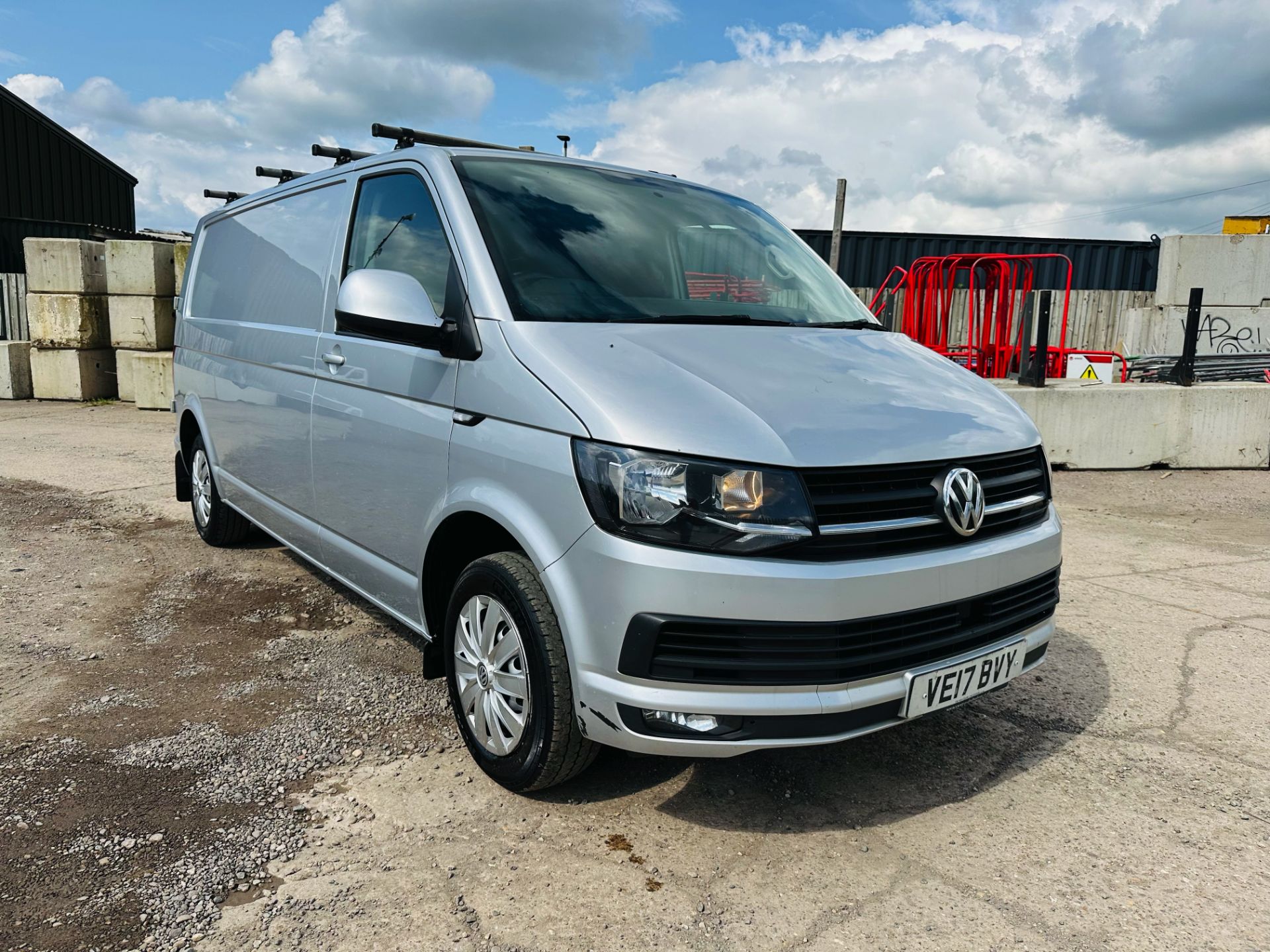 (Reserve Met) Volkswagen Transporter 2.0TDI T30 LWB *Trendline Edition* - 17 Reg - Euro 6 - - Image 2 of 29