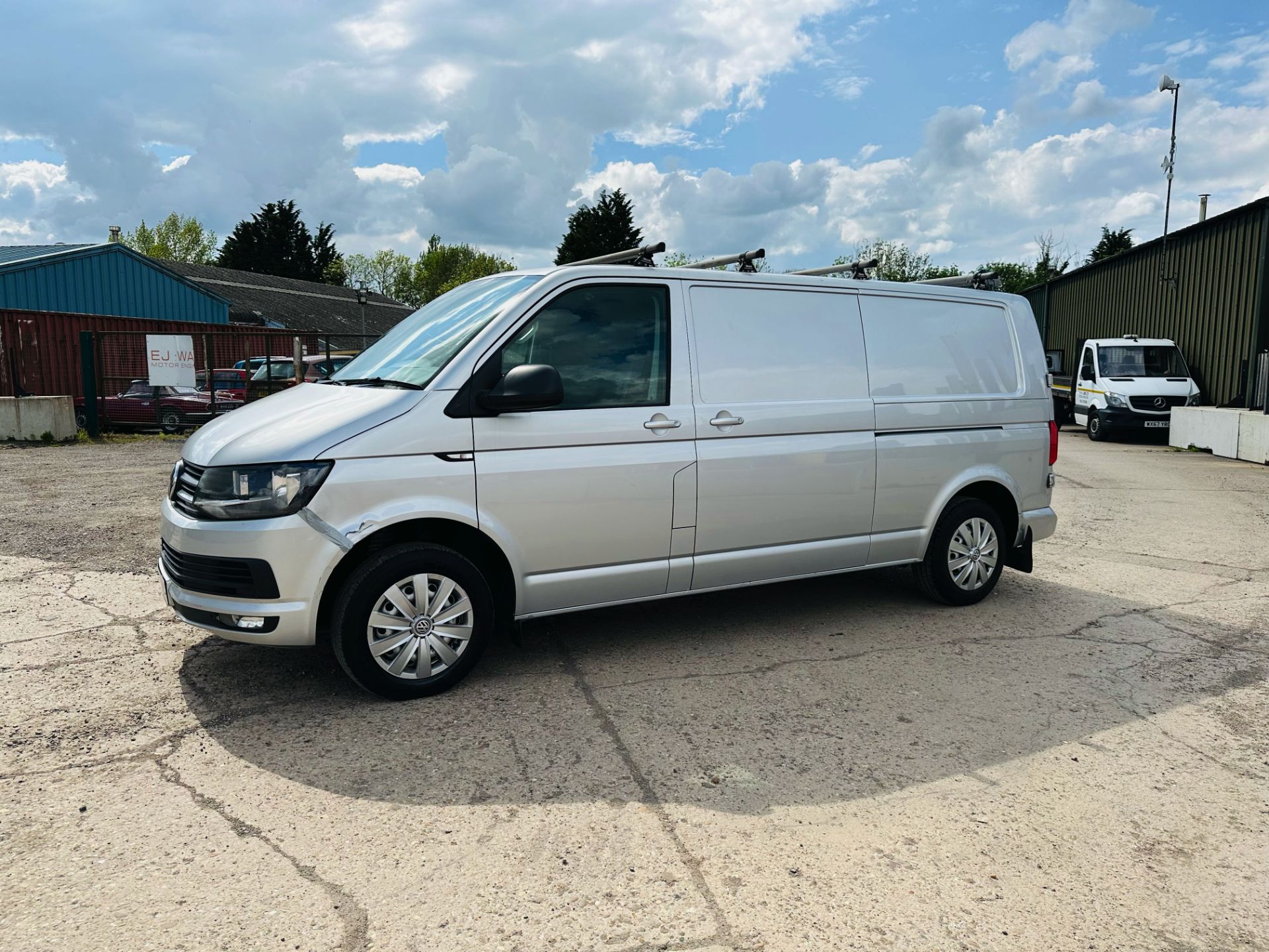 (Reserve Met) Volkswagen Transporter 2.0TDI T30 LWB *Trendline Edition* - 17 Reg - Euro 6 - - Image 5 of 29