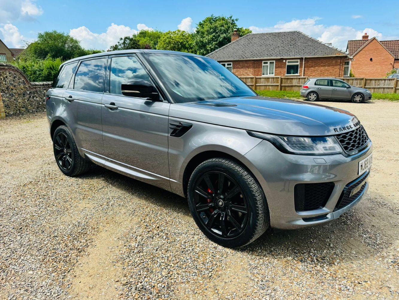 WEEKELY SALE OF HIGH VALUE LOTS - INCLUDING LUXURY CARS AND LIGHT COMMERCIALS