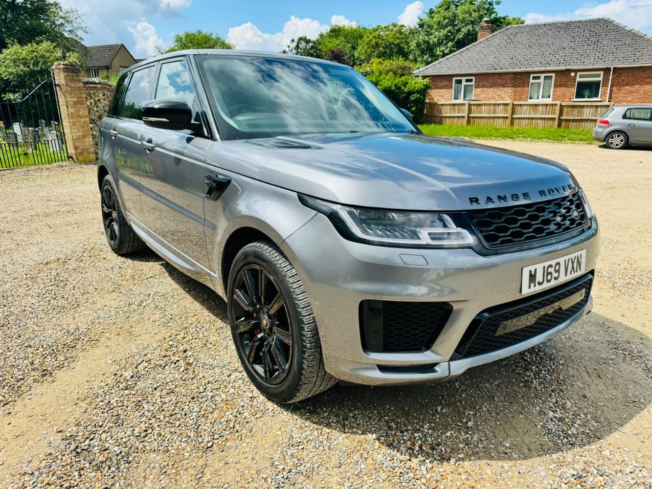 WEEKELY SALE OF HIGH VALUE LOTS - INCLUDING LUXURY CARS AND LIGHT COMMERCIALS