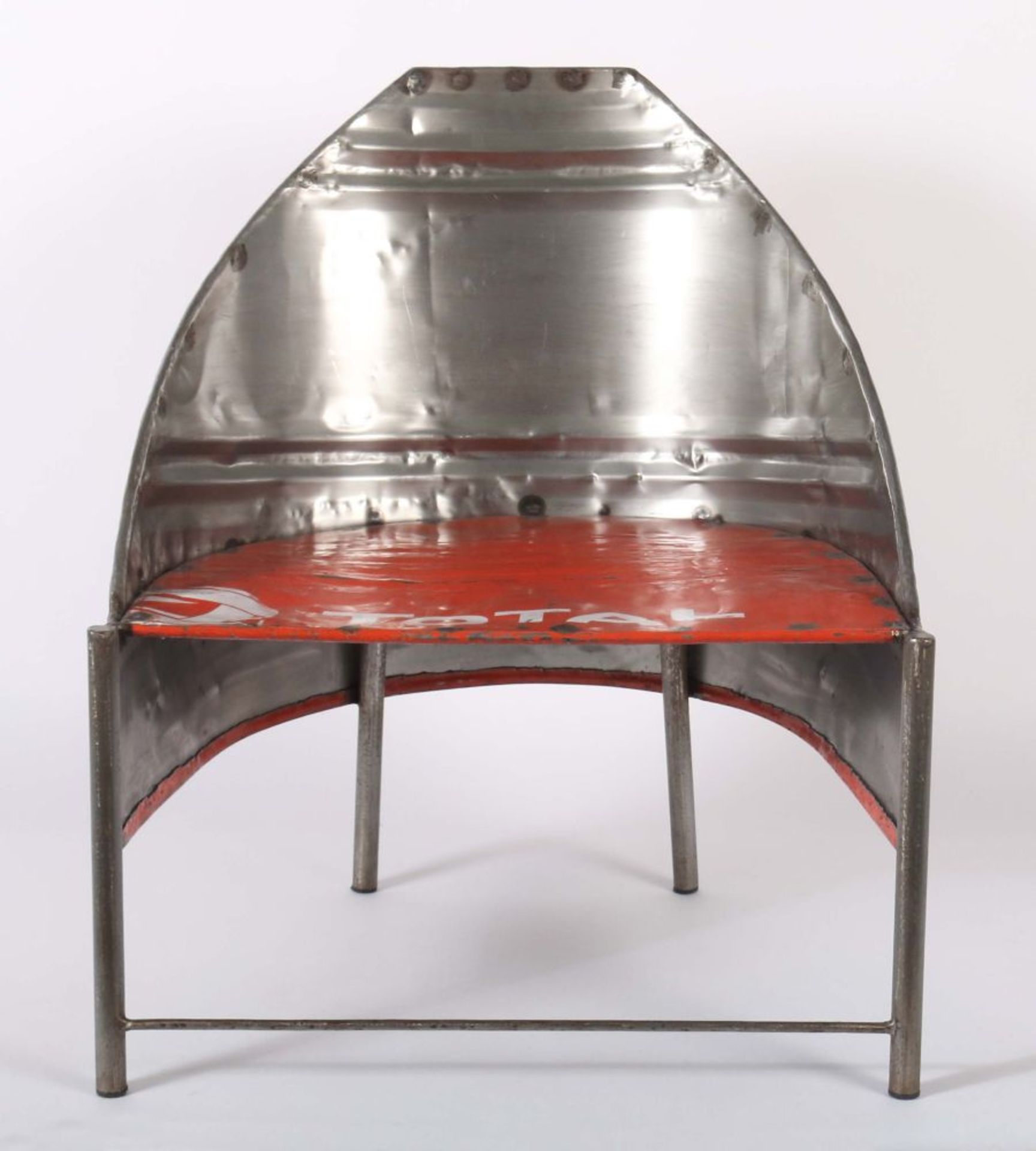 Sitzmöbel aus einem Ölfass gefertigt, - Bild 2 aus 3