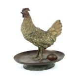 Huhn auf Teller mit Ei Um 1900, Wiener