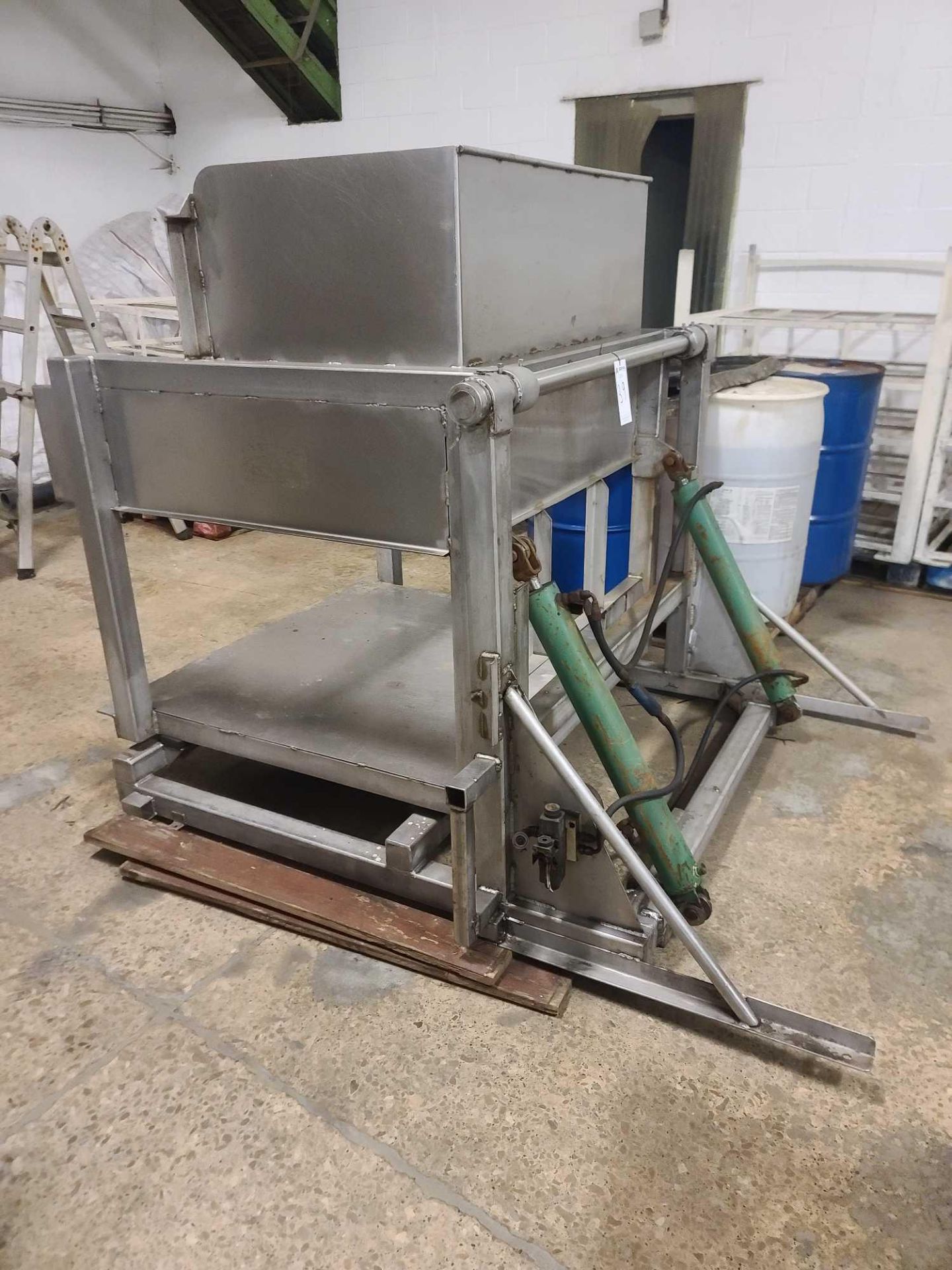 Stainless Steel Hydraulic Tote Flipper - Image 12 of 15