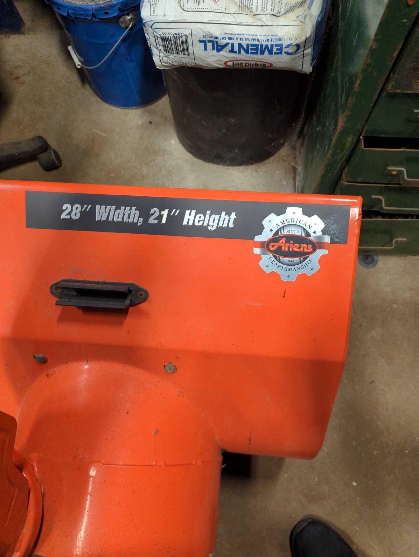 Ariens Deluxe 28 Snow Blower - Image 8 of 14