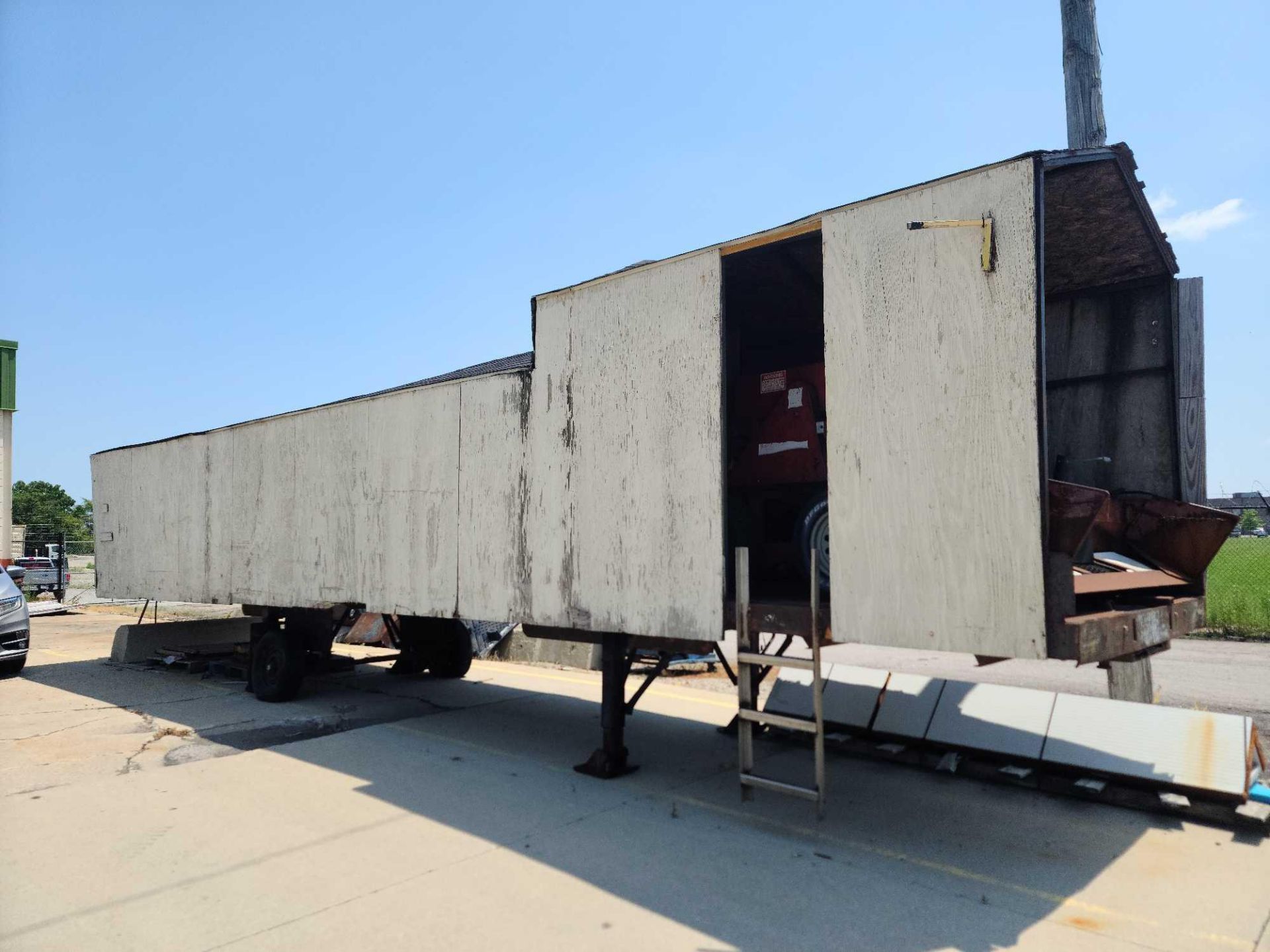 Spudnik Equipment Company Potato Unloading Conveyor and Trailer - Image 2 of 20