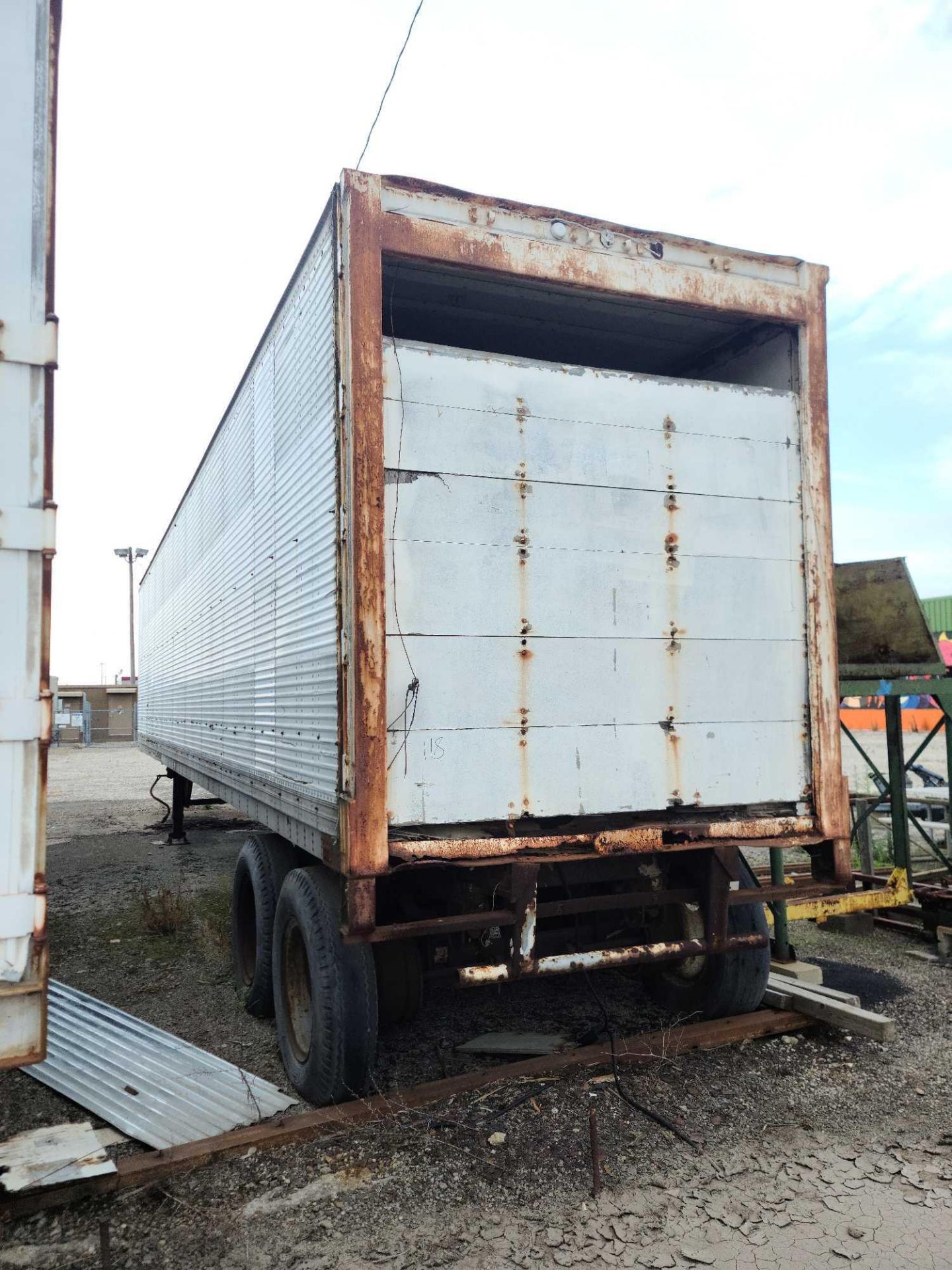 53 Foot Dry Van Trailer with Contents - Image 6 of 16