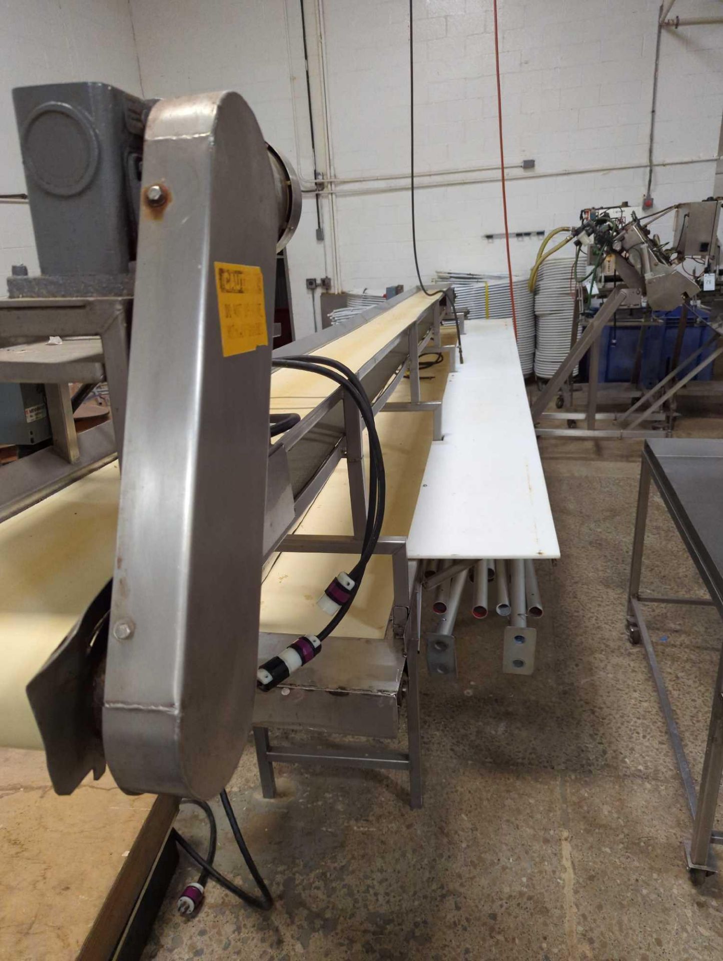 Inspection Belt Conveyors With Cutting Boards - Image 6 of 12