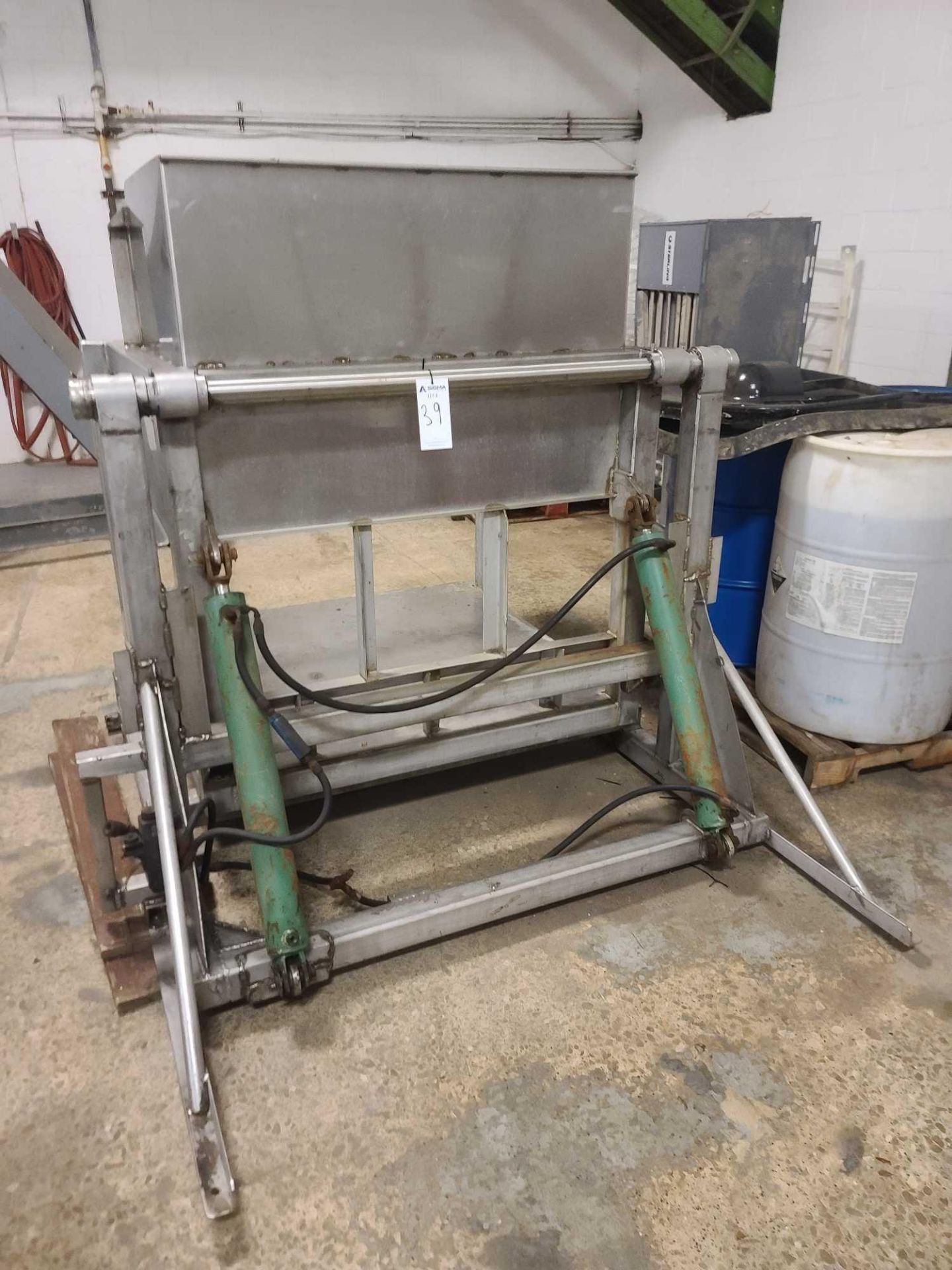 Stainless Steel Hydraulic Tote Flipper - Image 10 of 15