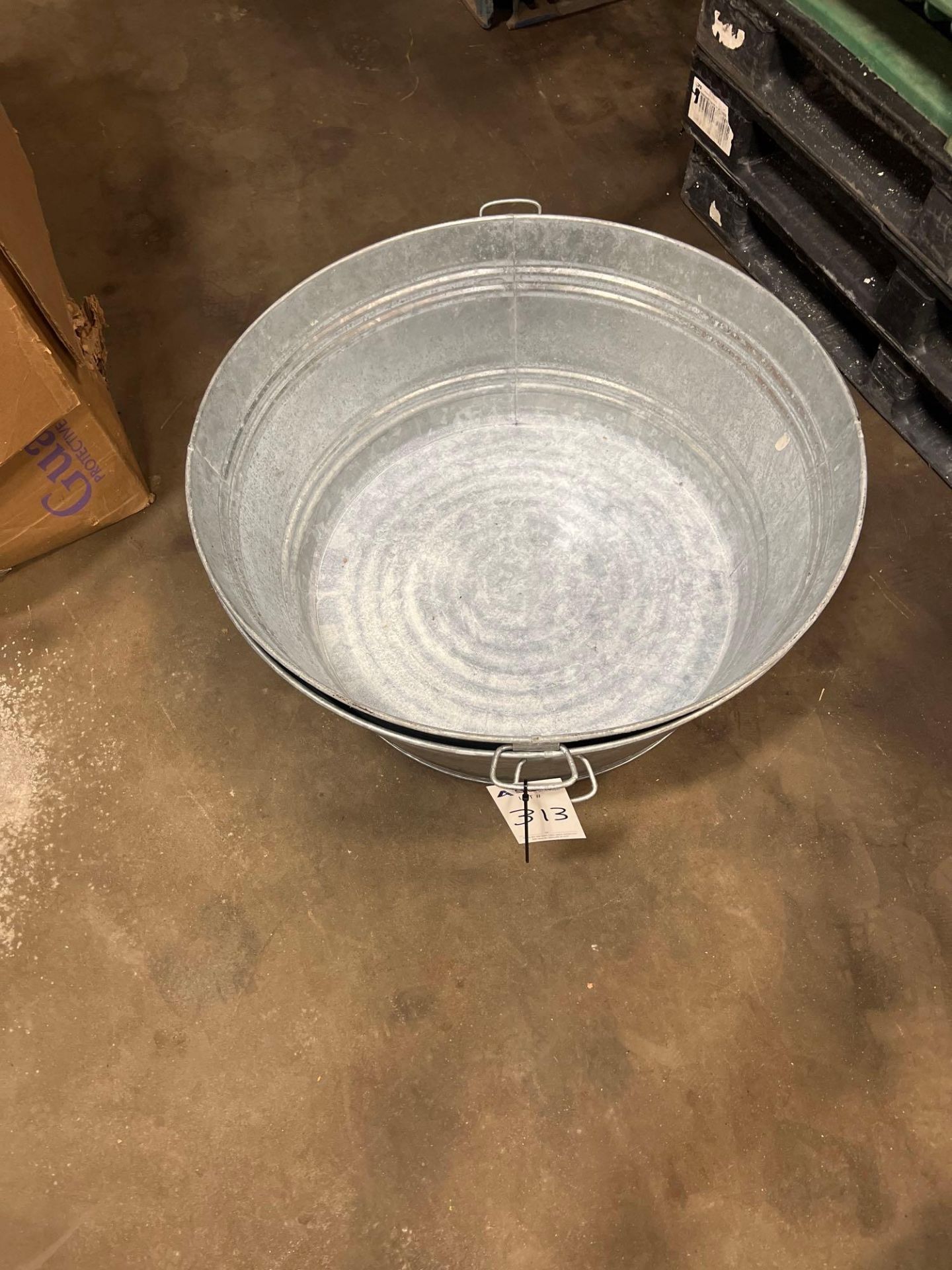 lot of 2 ice bins - Image 2 of 5