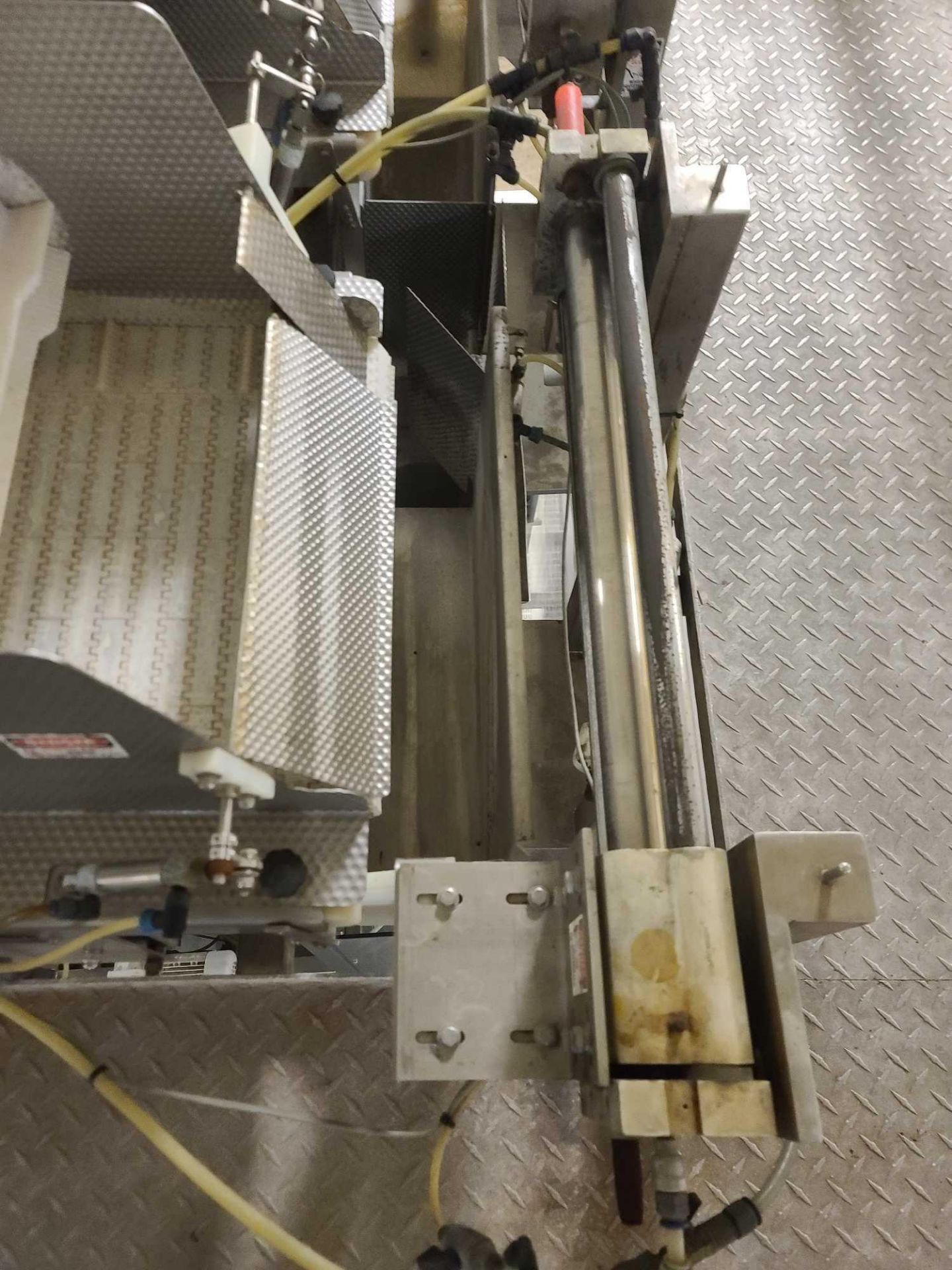 Weigh Right BDC 2 Linear Scale and Mezzanine - Image 5 of 15