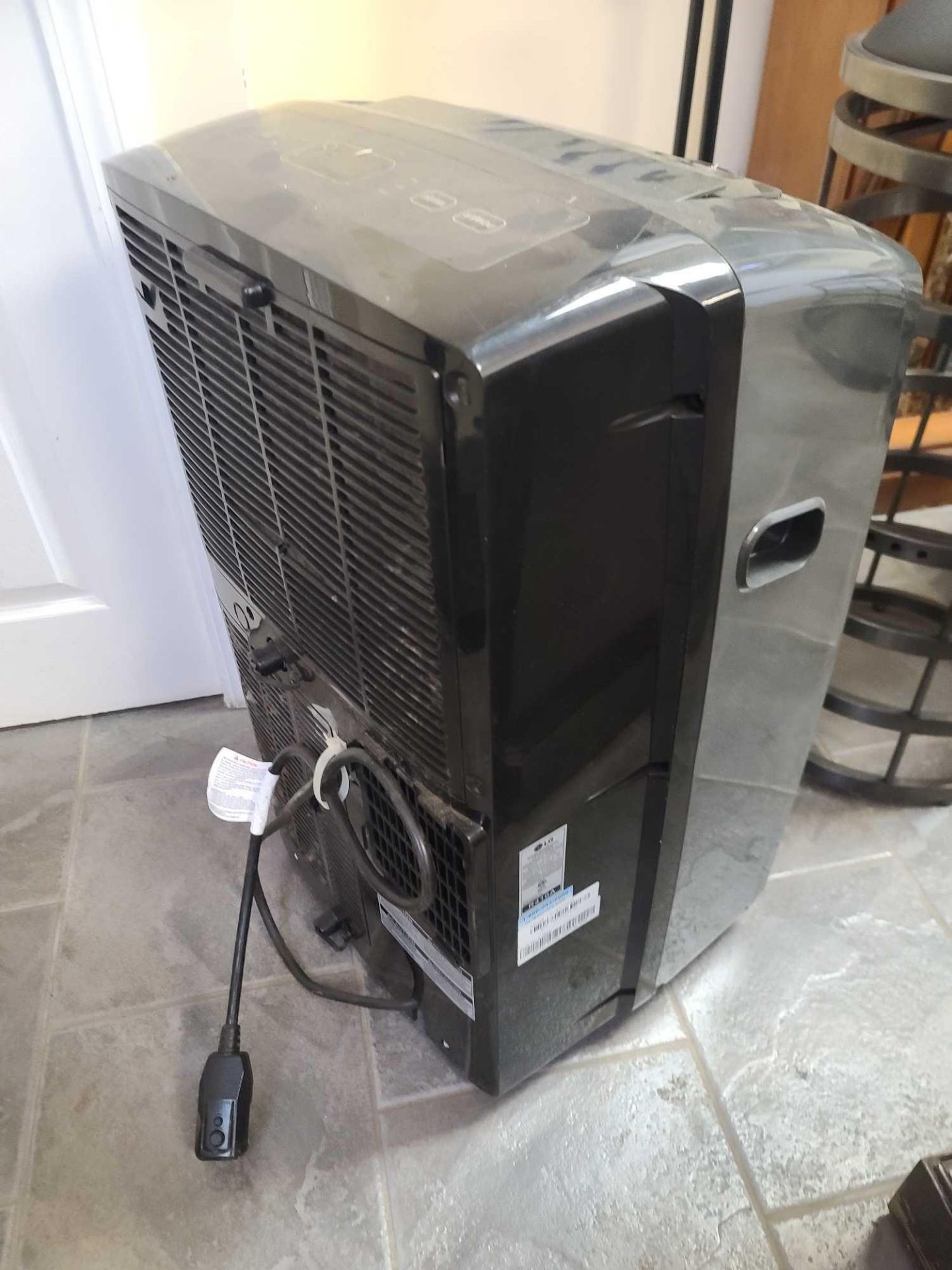 LG Portable Air Conditioner - Image 3 of 4