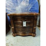 Pulaski Furniture Hardwood Bedside End Table