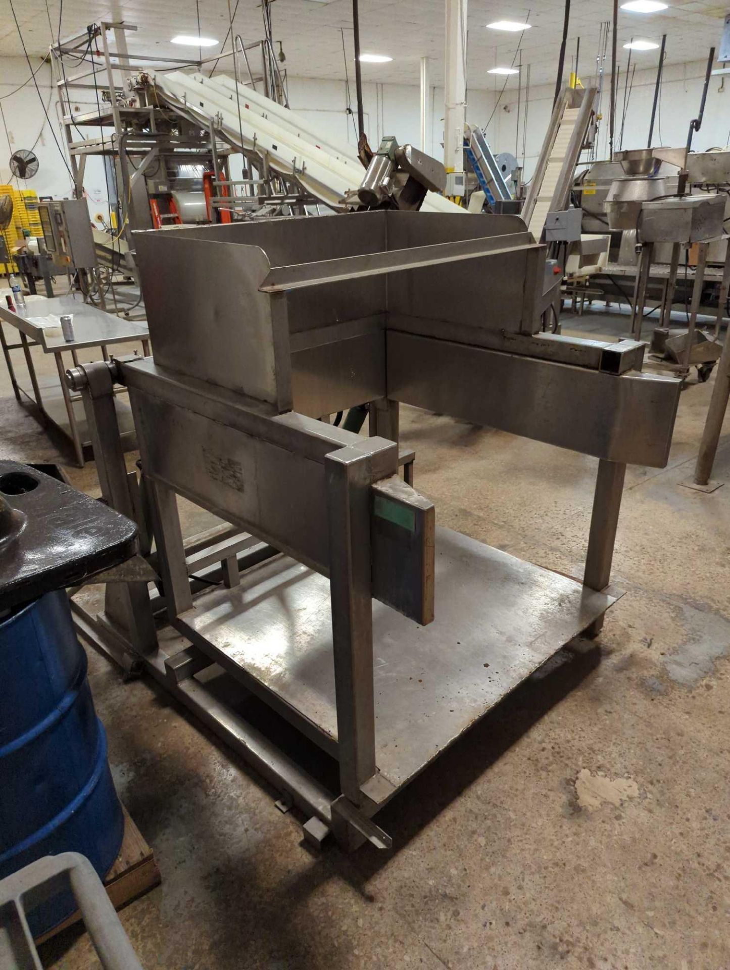 Stainless Steel Hydraulic Tote Flipper - Image 5 of 15