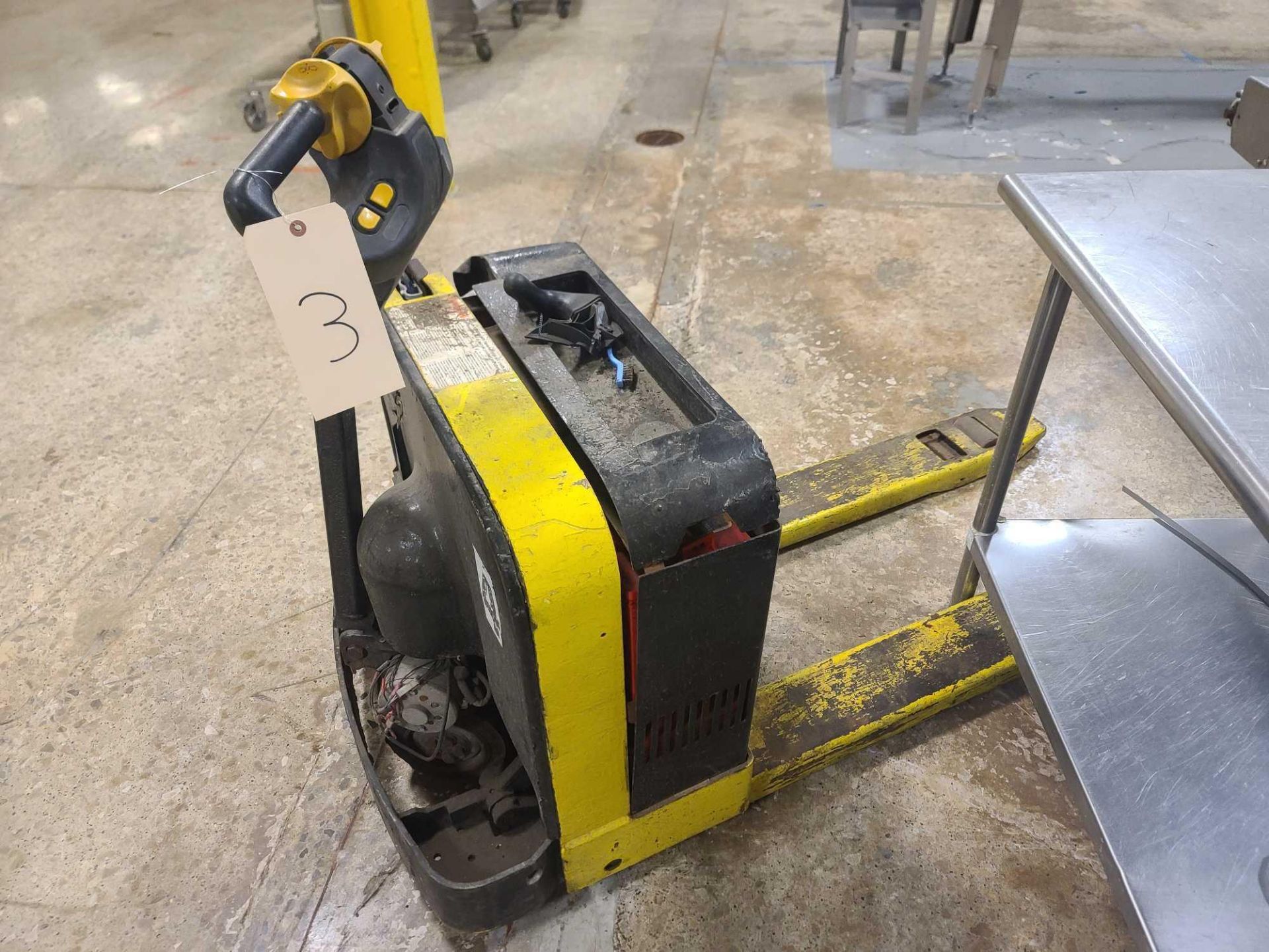 4000 Capacity Electric Pallet Jack - Image 3 of 6