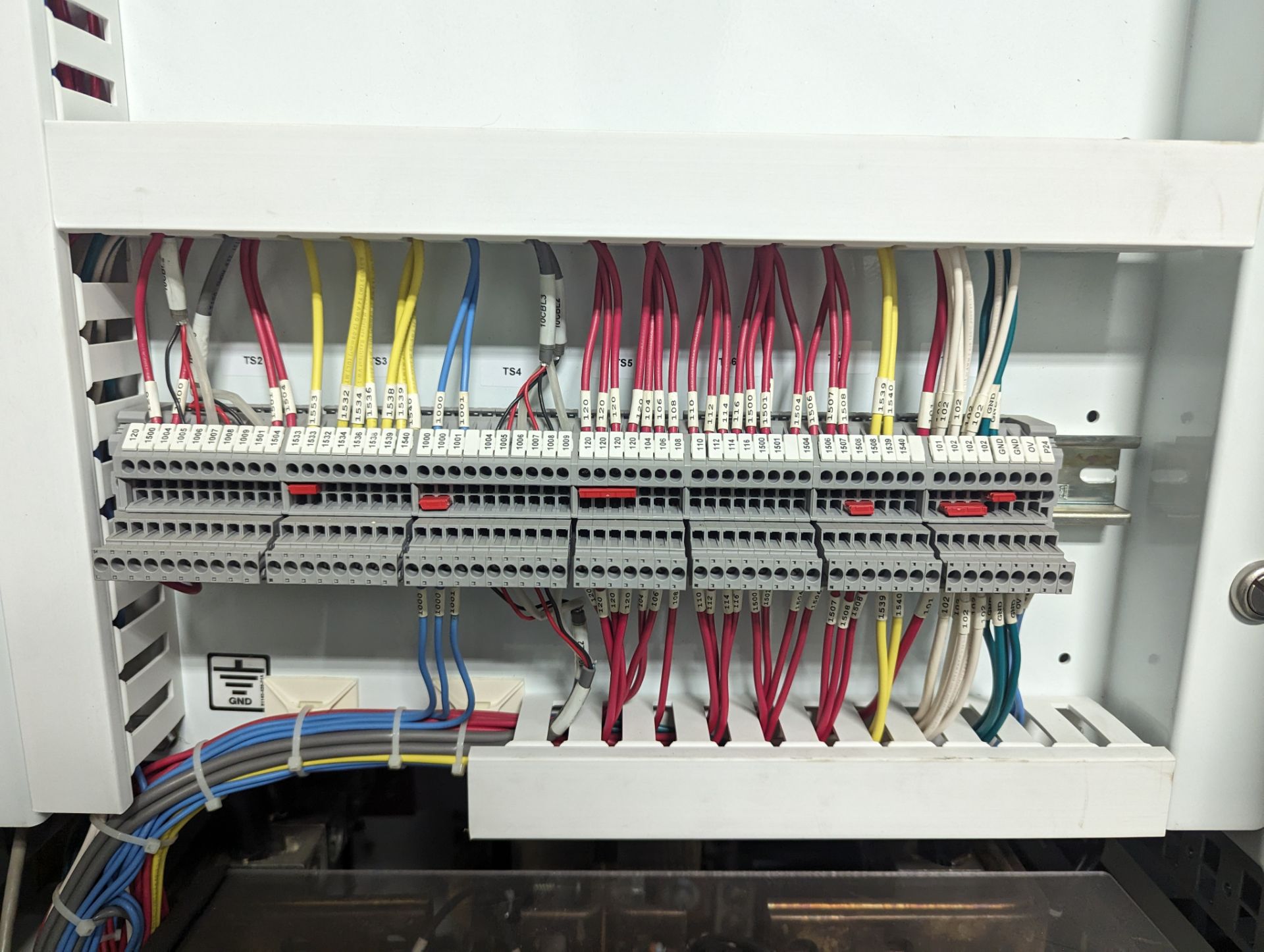 SCHNEIDER ELECTRIC ALTIVAR 61 PLUS DRIVE CABINET W/POWERPACT RL 1600 CIRCUIT - Image 15 of 22