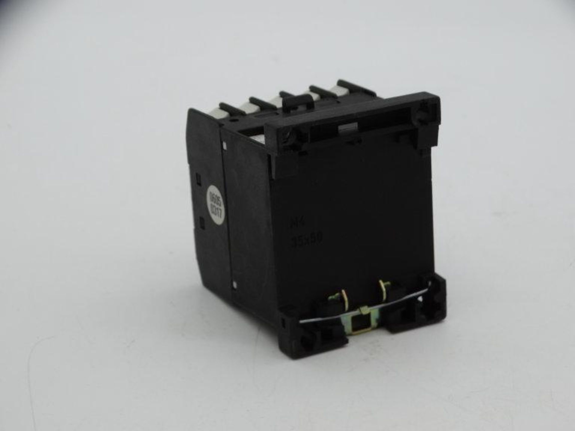 (10) EATON CORPORATION DILEM-10-G-24VDC Contactor - Image 2 of 3