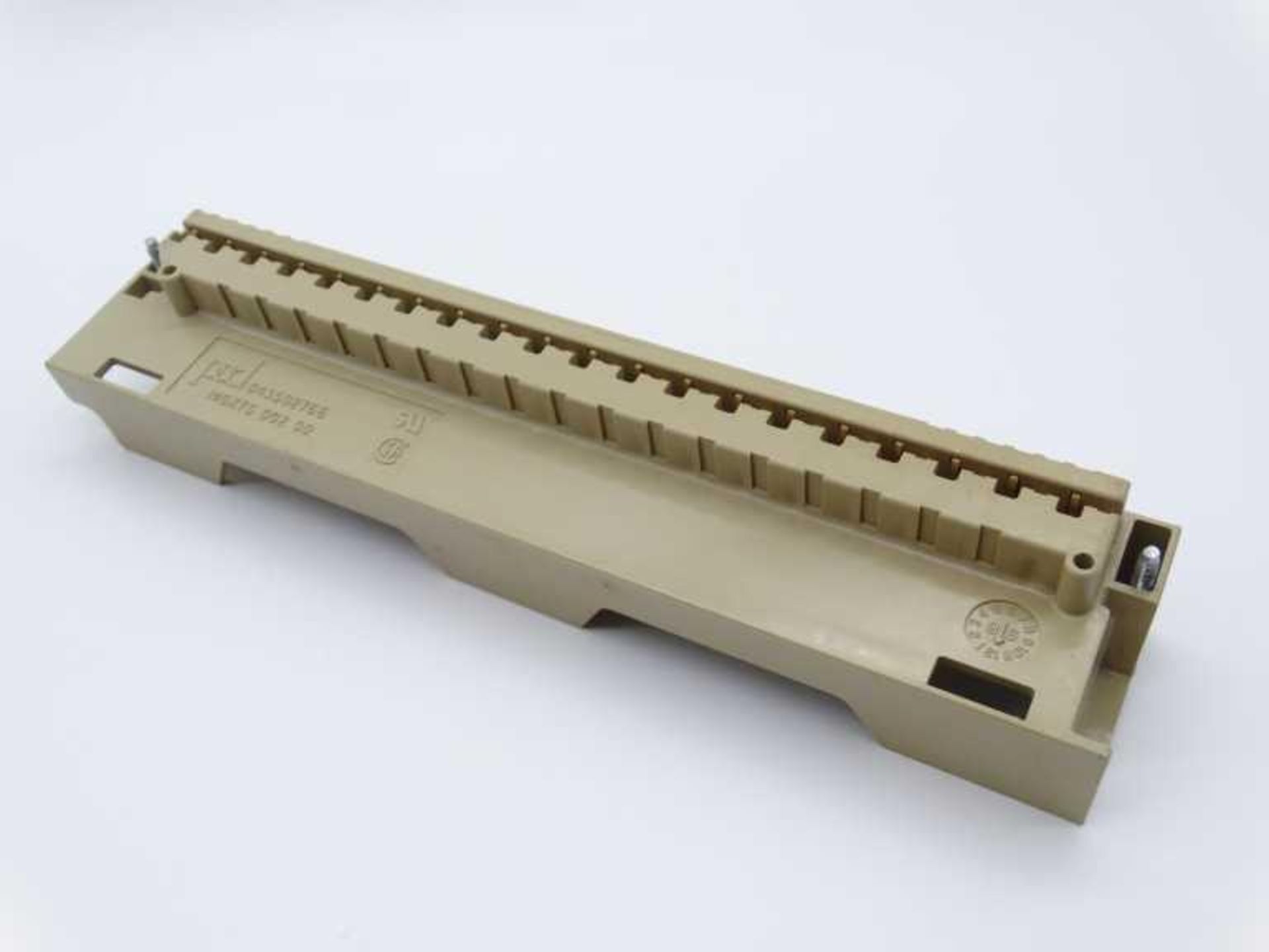 (5) SCHNEIDER ELECTRIC 140-XTS-002-00 Terminal Block - Image 2 of 3