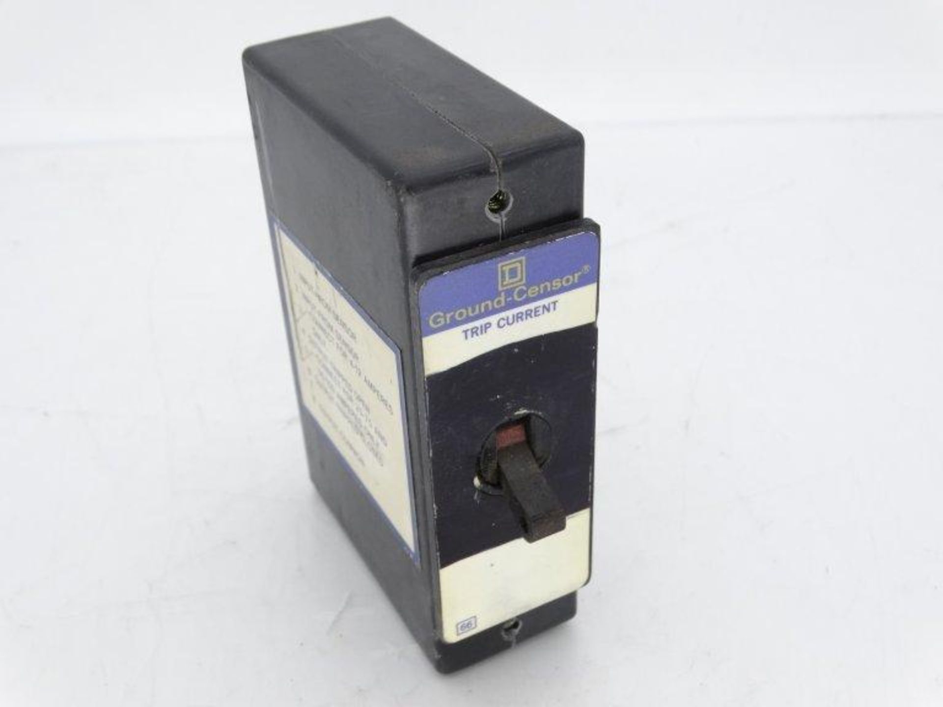 (2) SCHNEIDER ELECTRIC GA12 Sensor - Image 2 of 3