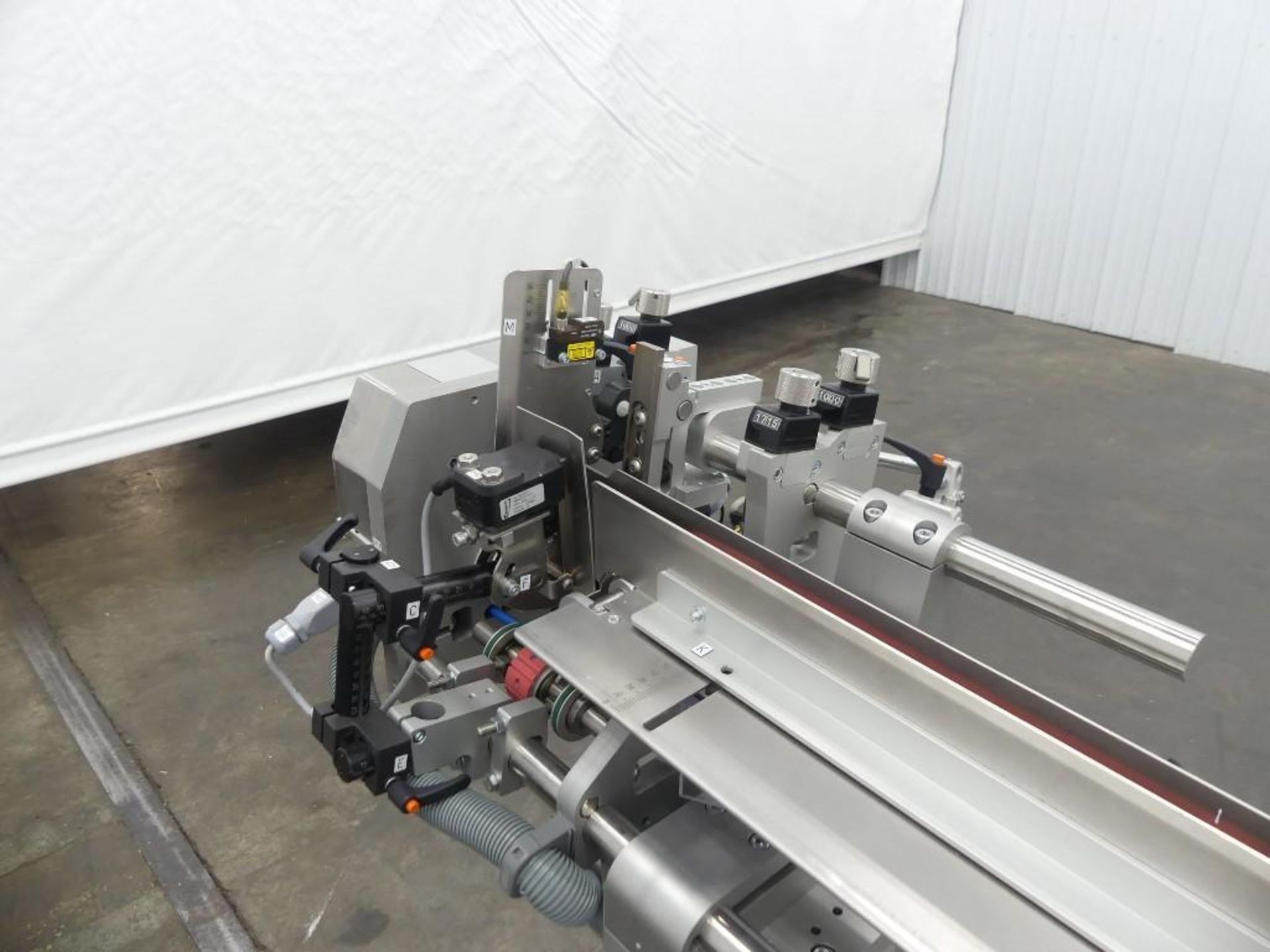 RonTech Motion Feeder Conveyor - Image 5 of 6