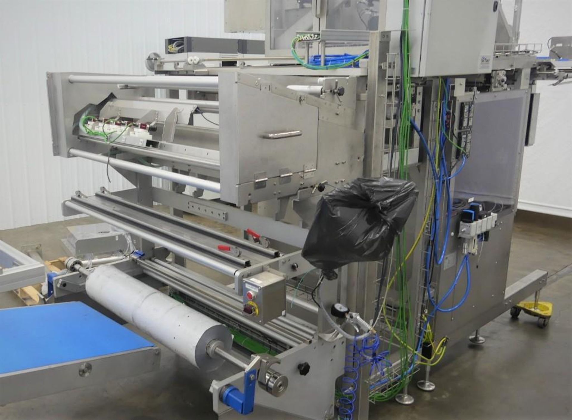 2020 GKS FB-640 10 Lane Sachet Towelette Machine - Image 11 of 53