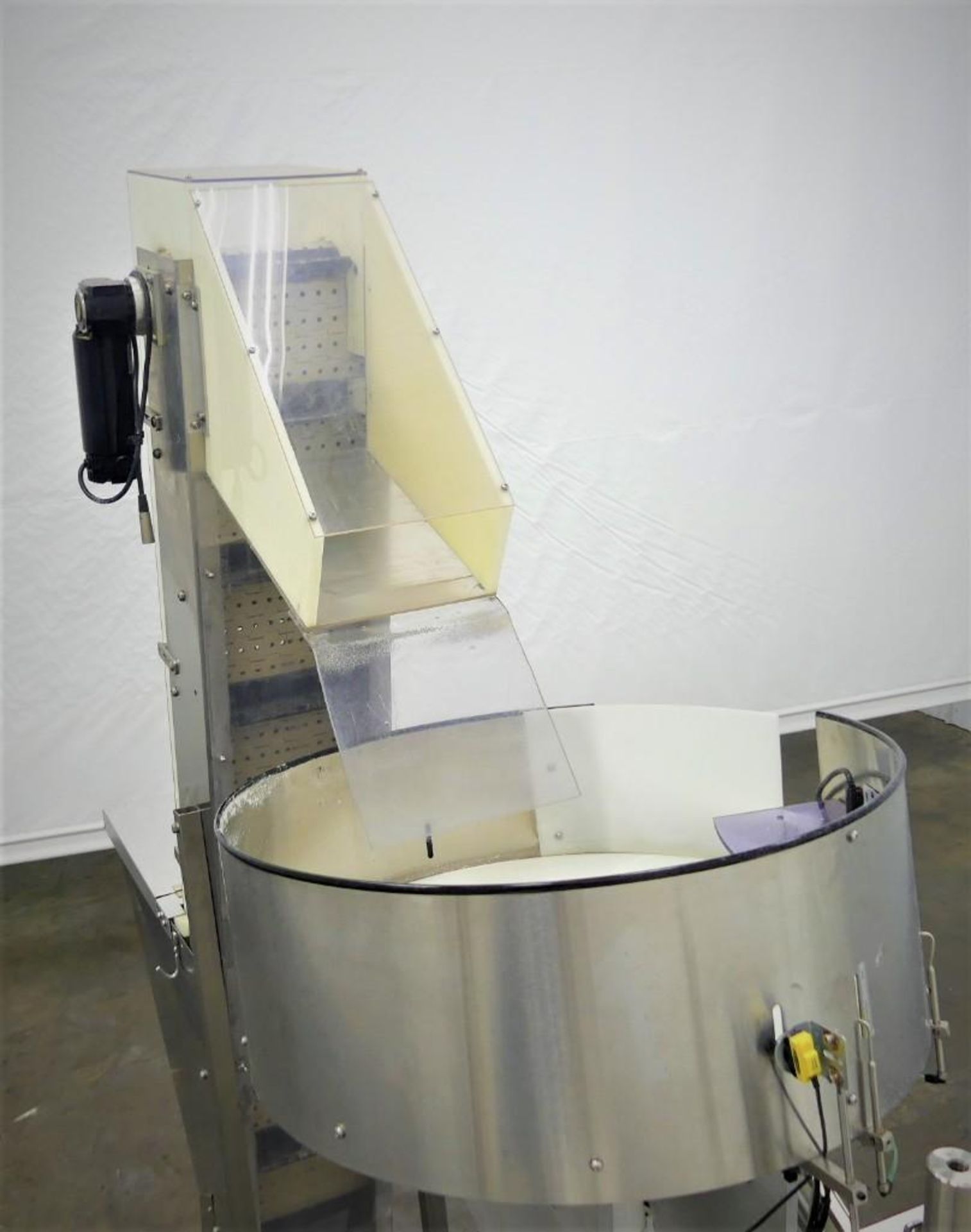 Inline Filling Systems Computorque Automatic Capping System - Image 6 of 15