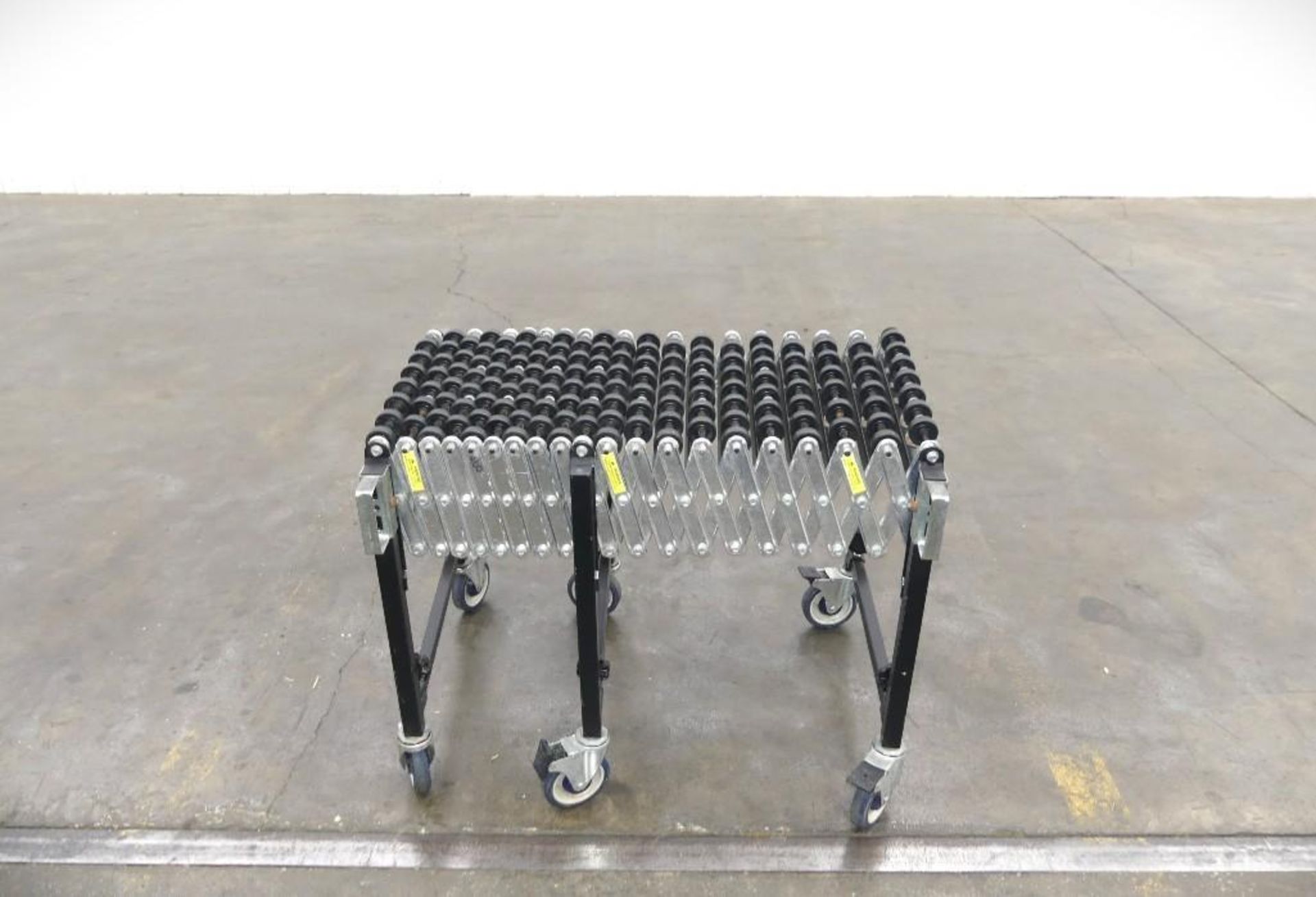 9' by 20" Accordion Style Skate Conveyor