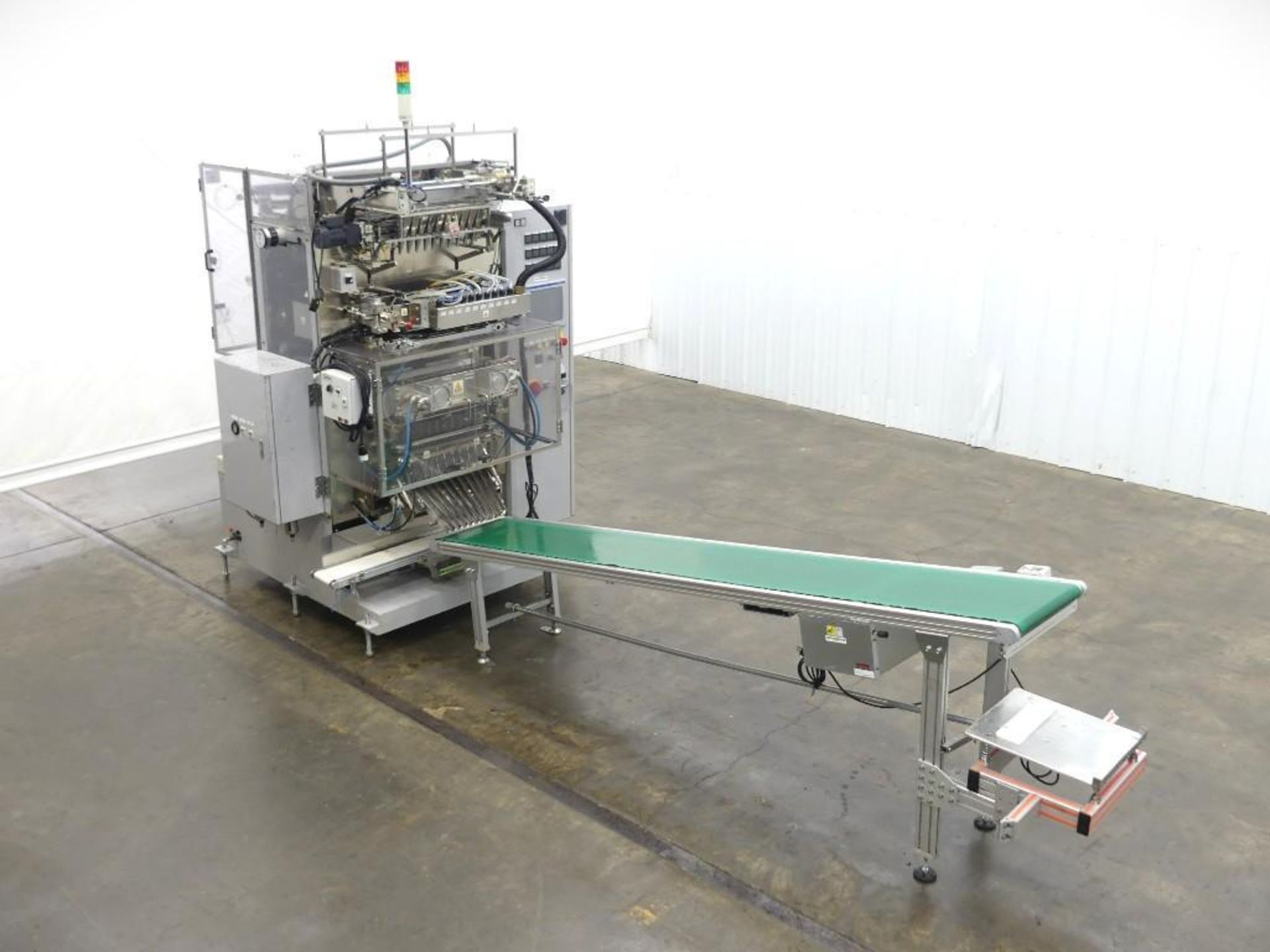 Toyo TM50-10 Automatic Vertical Form Fill Machine - Image 3 of 24