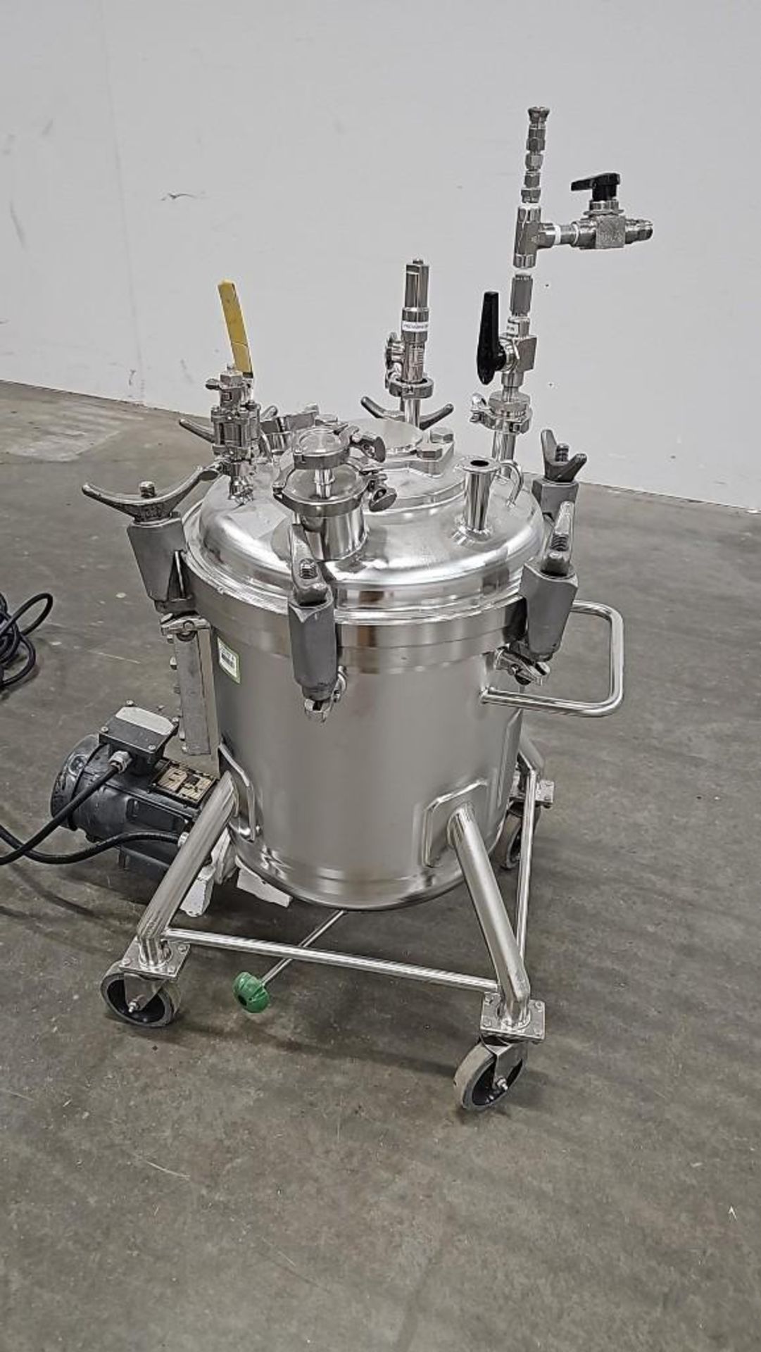 Custom Metalcraft 20 Gallon Reactor Kettle - Image 24 of 30