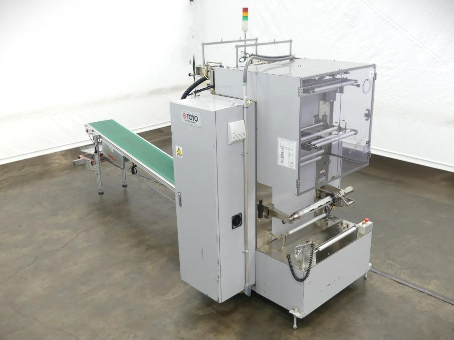 Toyo TM50-10 Automatic Vertical Form Fill Machine - Image 5 of 24