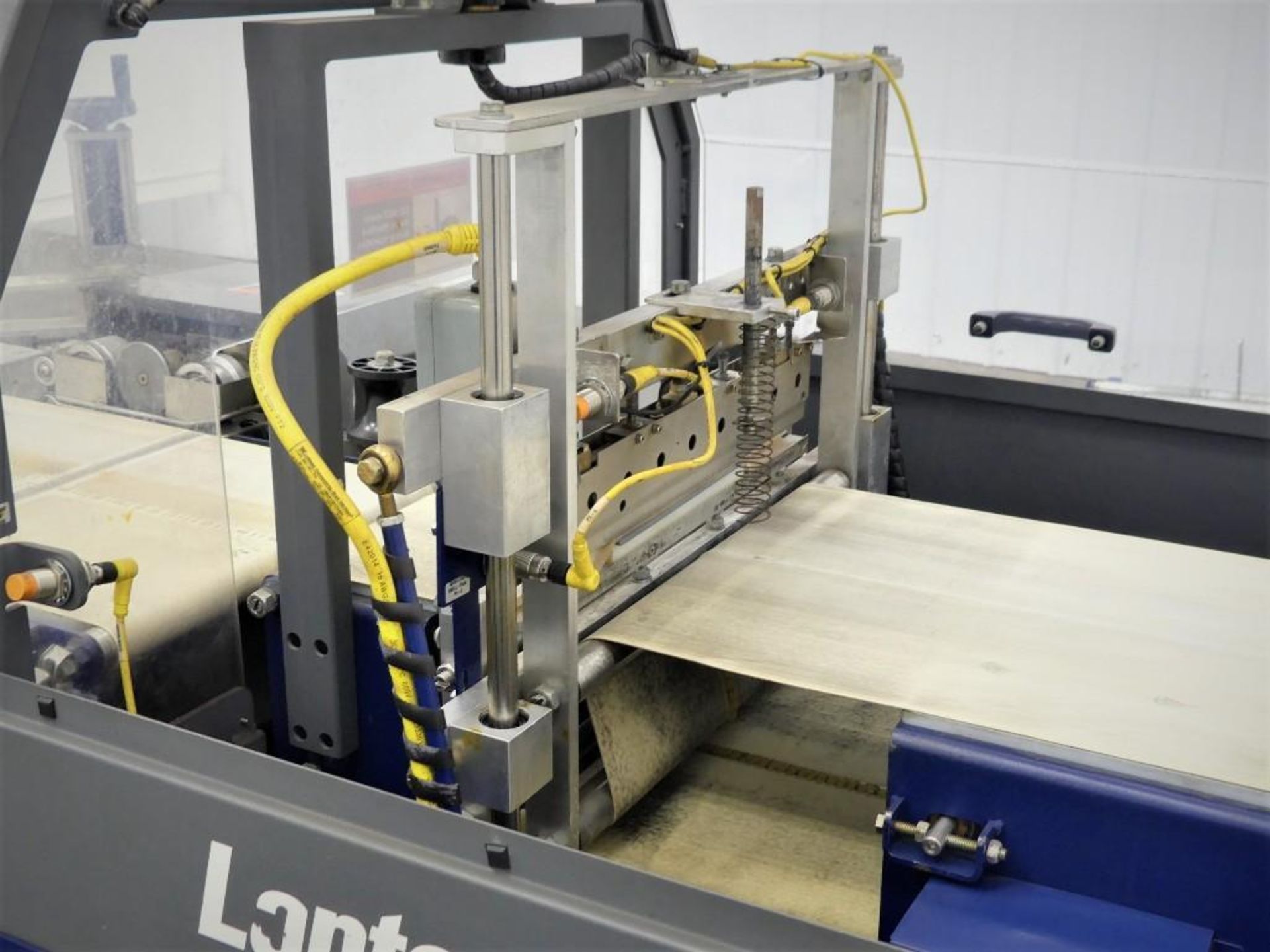 Lantech 200 Side Sealer Includes all parts, electronic components, manuals, etc - Image 13 of 17