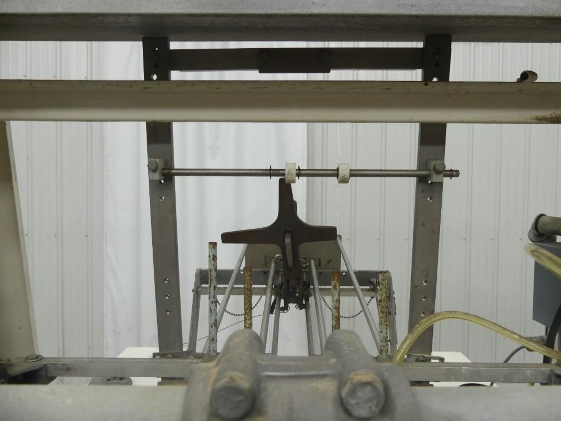 Kliklok KFD Tuck Tab Corrugated Tray Erector - Image 8 of 16