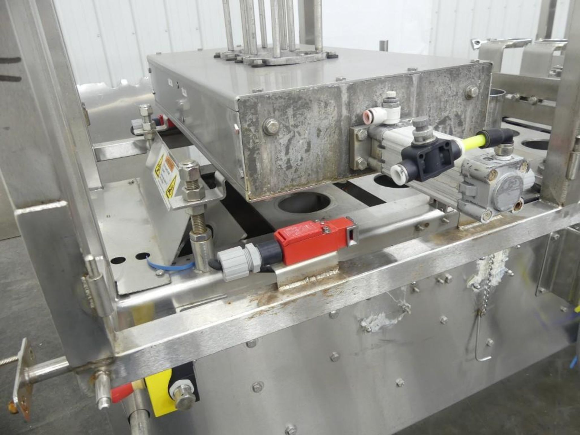 Orics 2-Lane Automatic Inline Cup Filler - Image 8 of 30