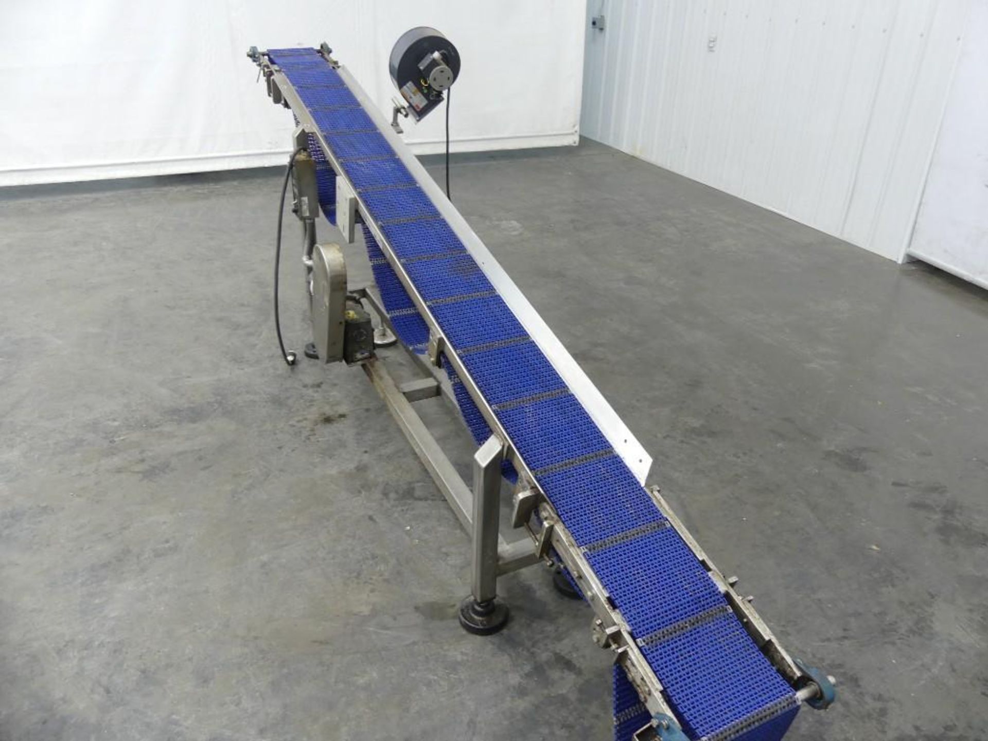 122.5" x 8" Incline Plastic Mat-Top Conveyor - Image 4 of 7