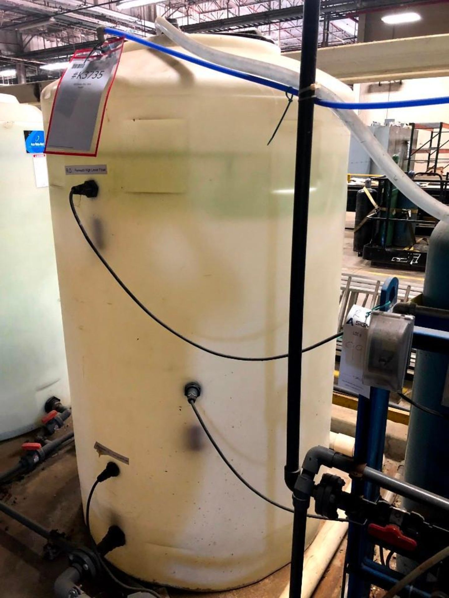 500 Gallon Chem-Tainer Polypropylene Tank - Image 2 of 3