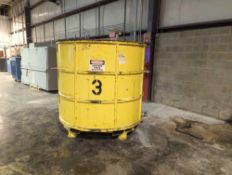 950 Gallon Single Wall Stainless Steel Flat Bottom Tank with 2