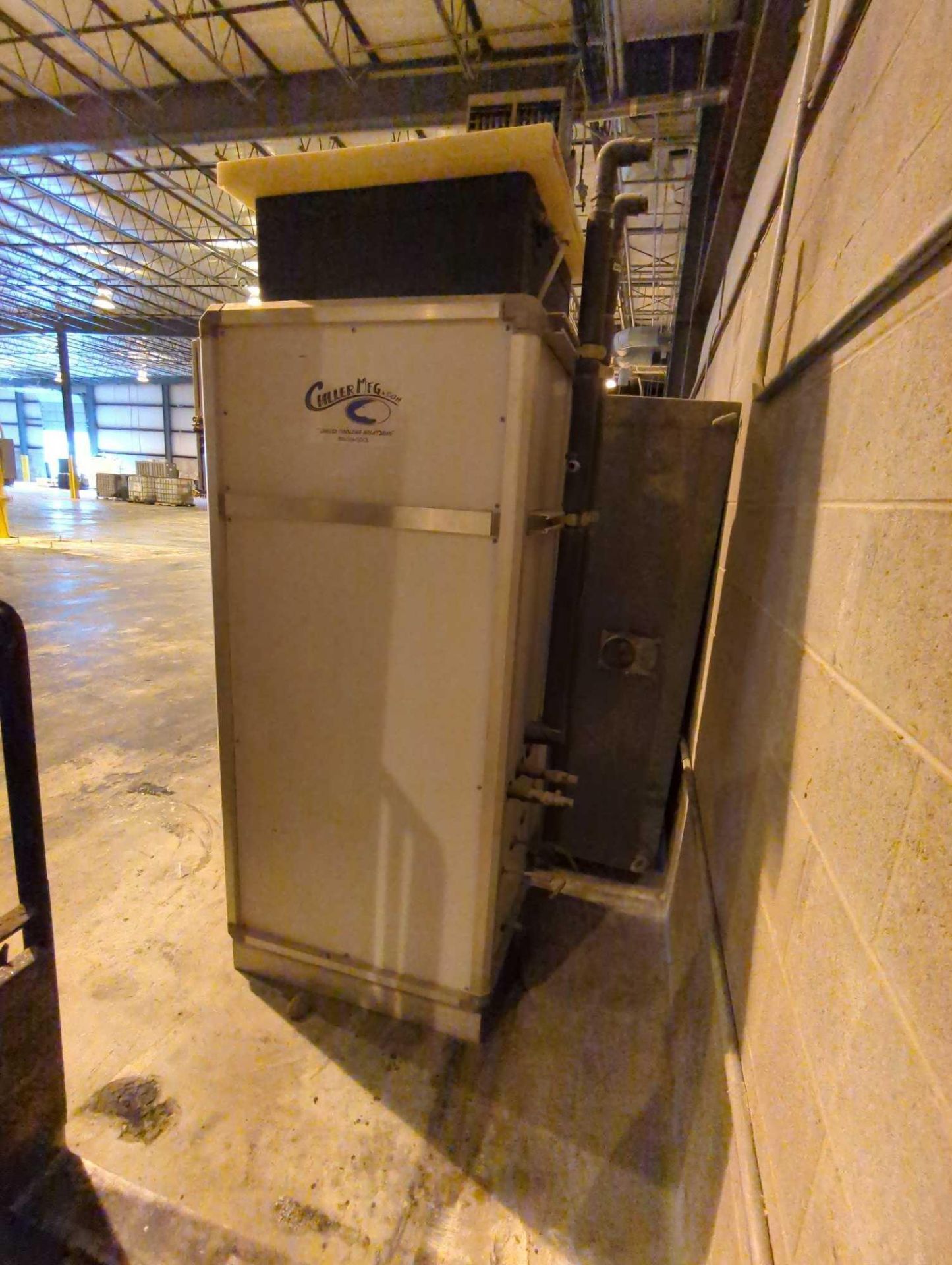 Chiller Mfg. Co. 10 Ton Water / Glycol Cooled Chiller - Image 6 of 8