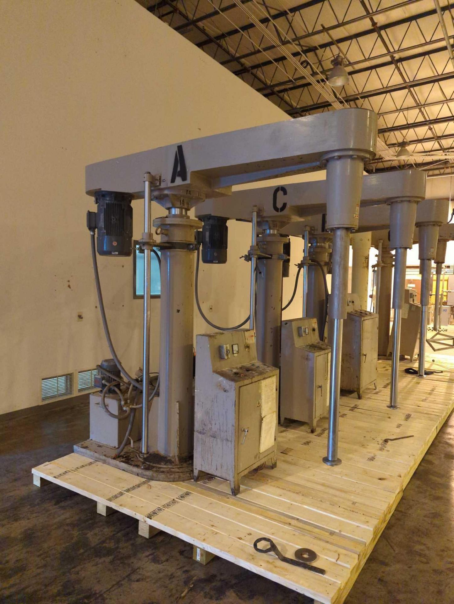 Single pole disperser/mixer A - Image 3 of 17