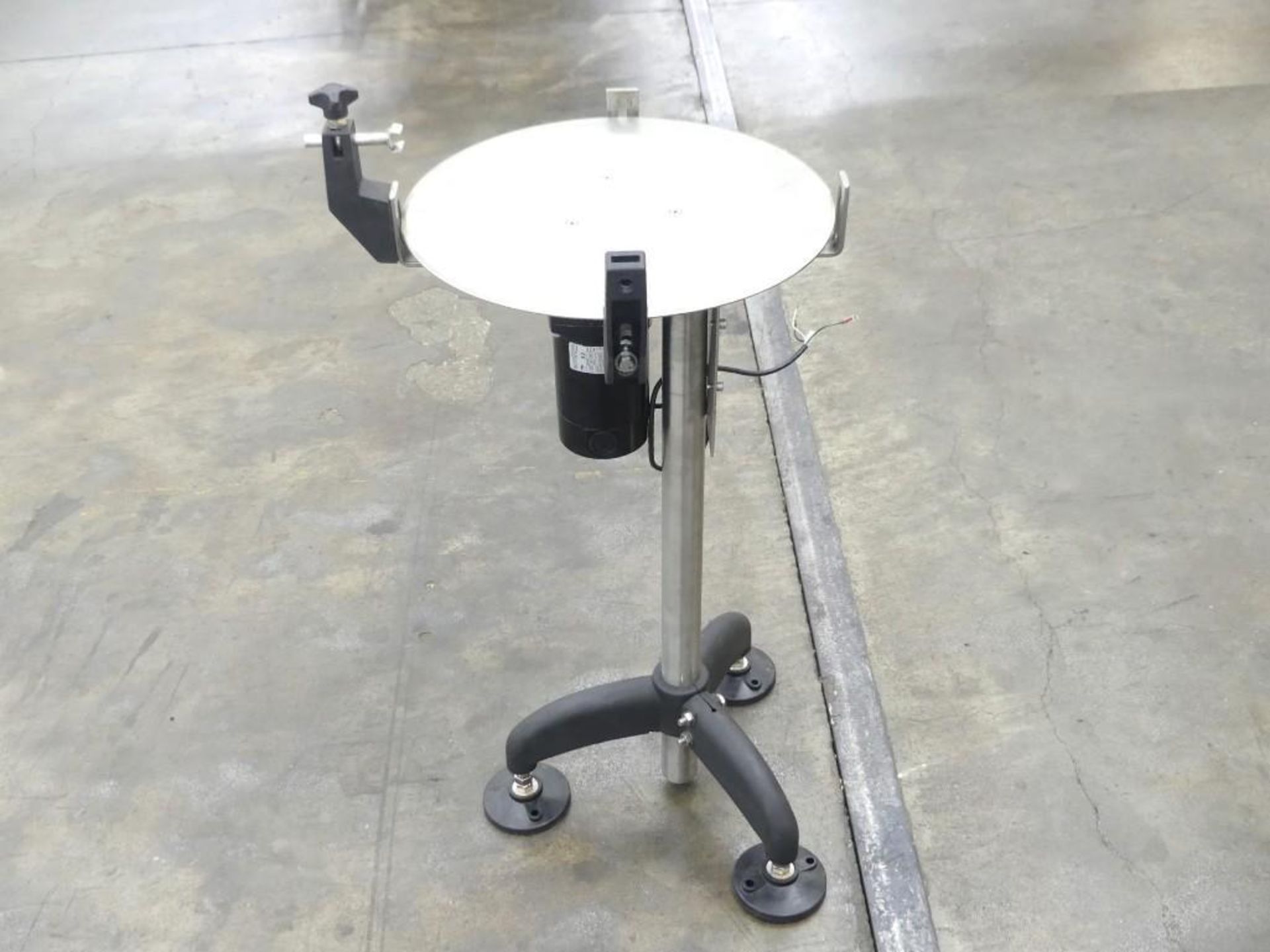 GlobalTek ROT-18 Stainless Steel 18 Inch Diameter Transfer Rotary Turn Table - Image 2 of 7